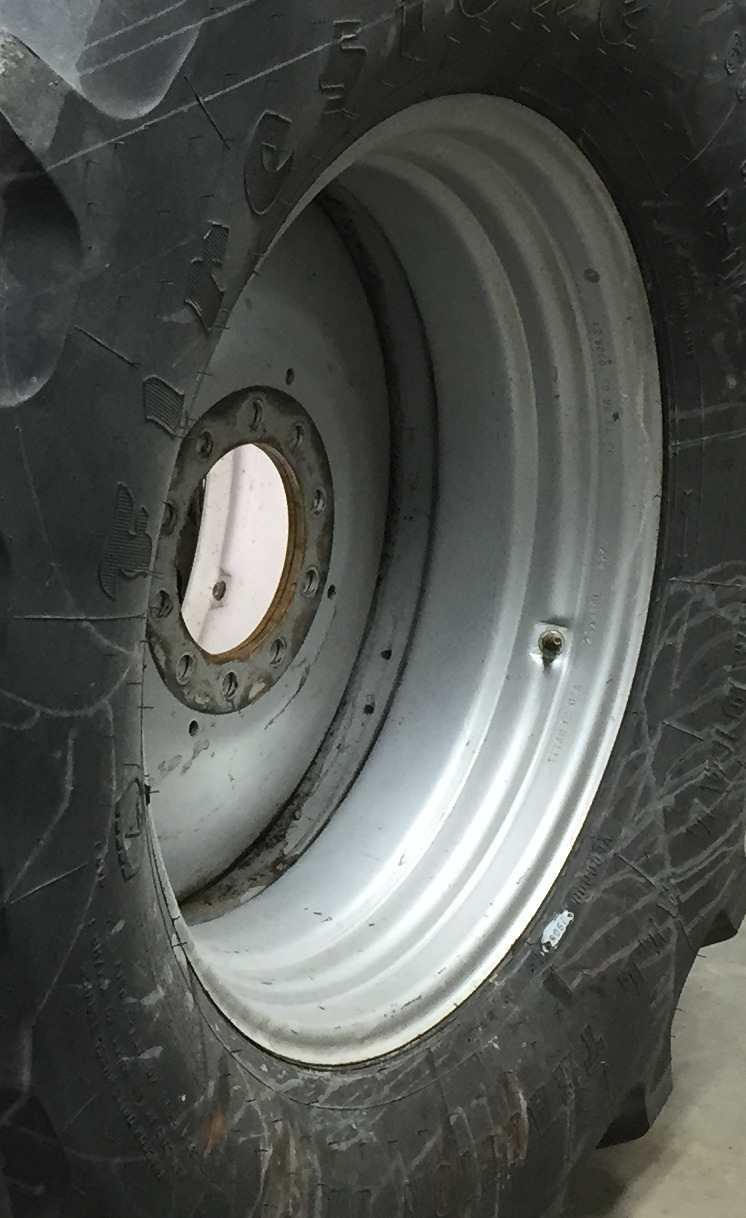 28''D x 18''W Formed Plate Wheel WT007956