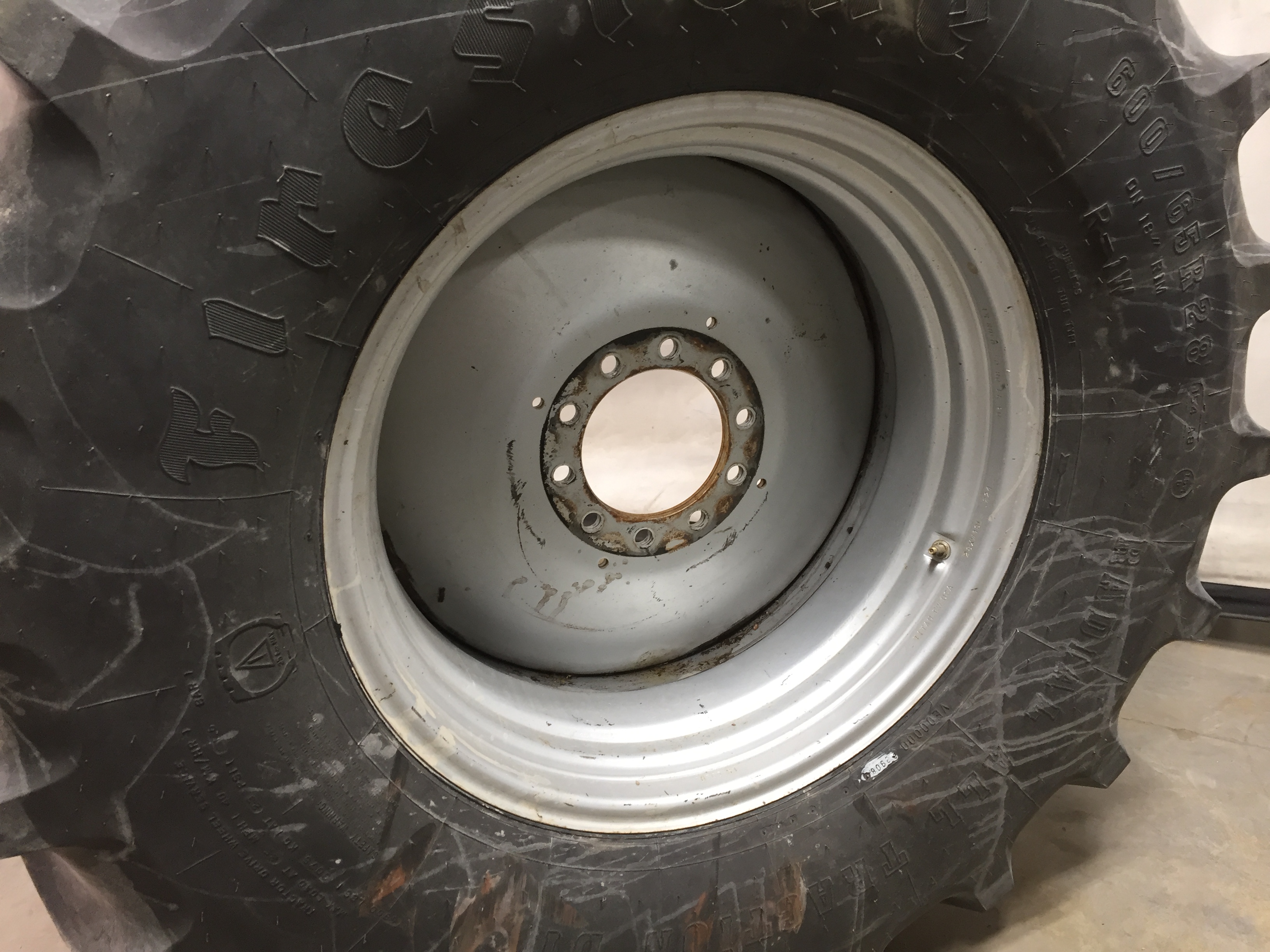 28''D x 18''W Formed Plate Wheel WT007956