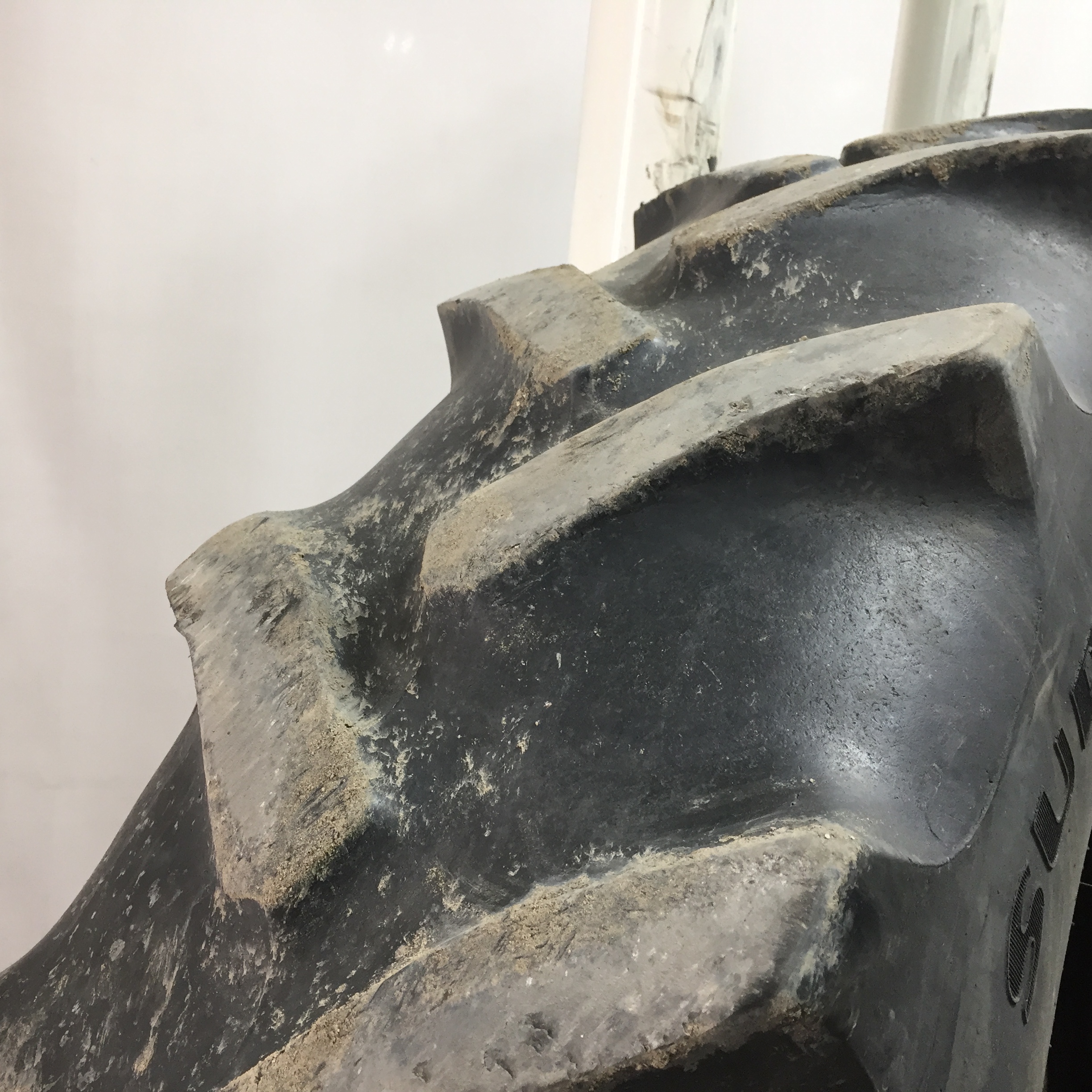 380/90R54 Goodyear Farm DT800 Super Traction R-1W Tire T007967