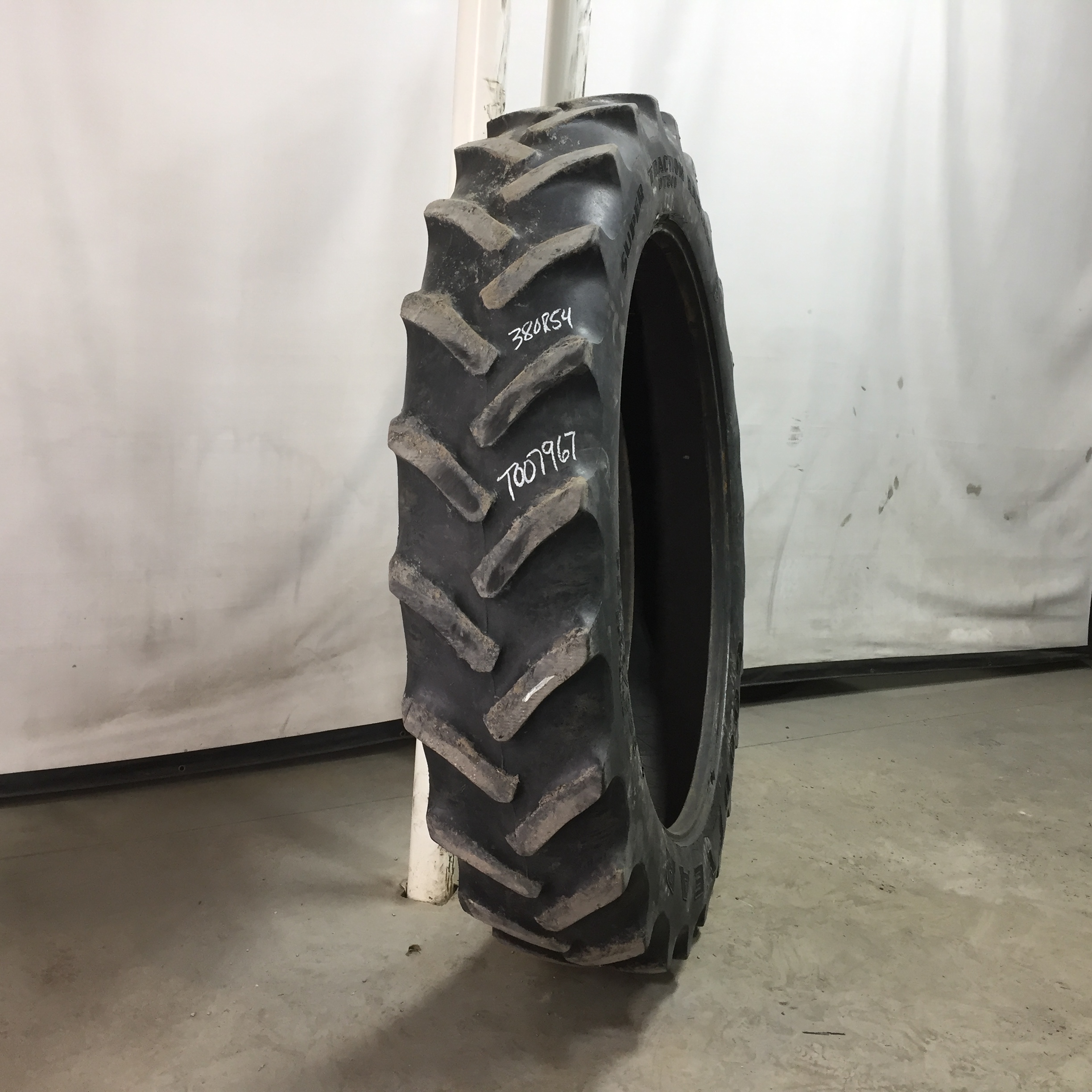 380/90R54 Goodyear Farm DT800 Super Traction R-1W Tire T007967