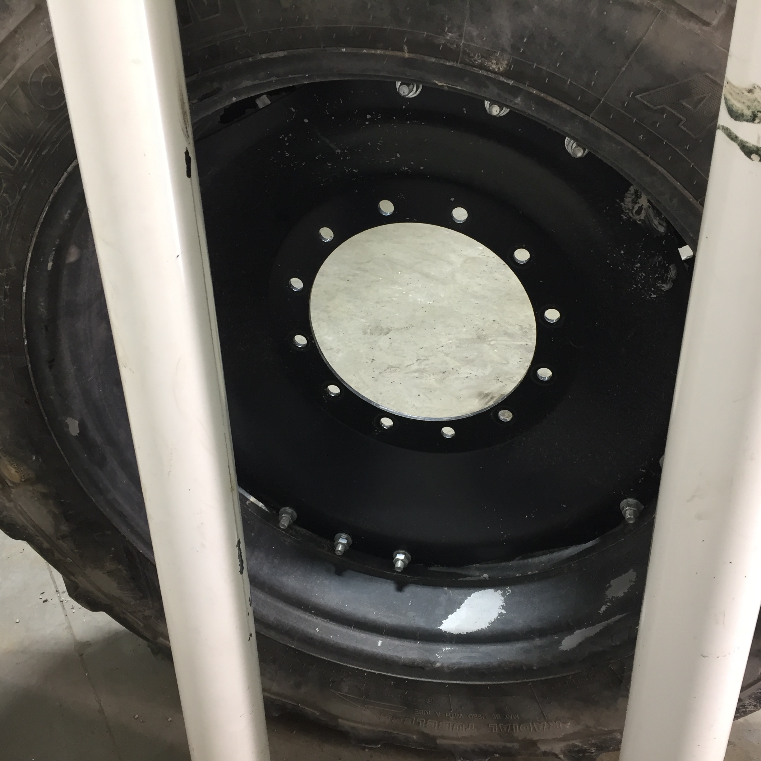 Waffle Wheel (Groups of 3 bolts) WT007977