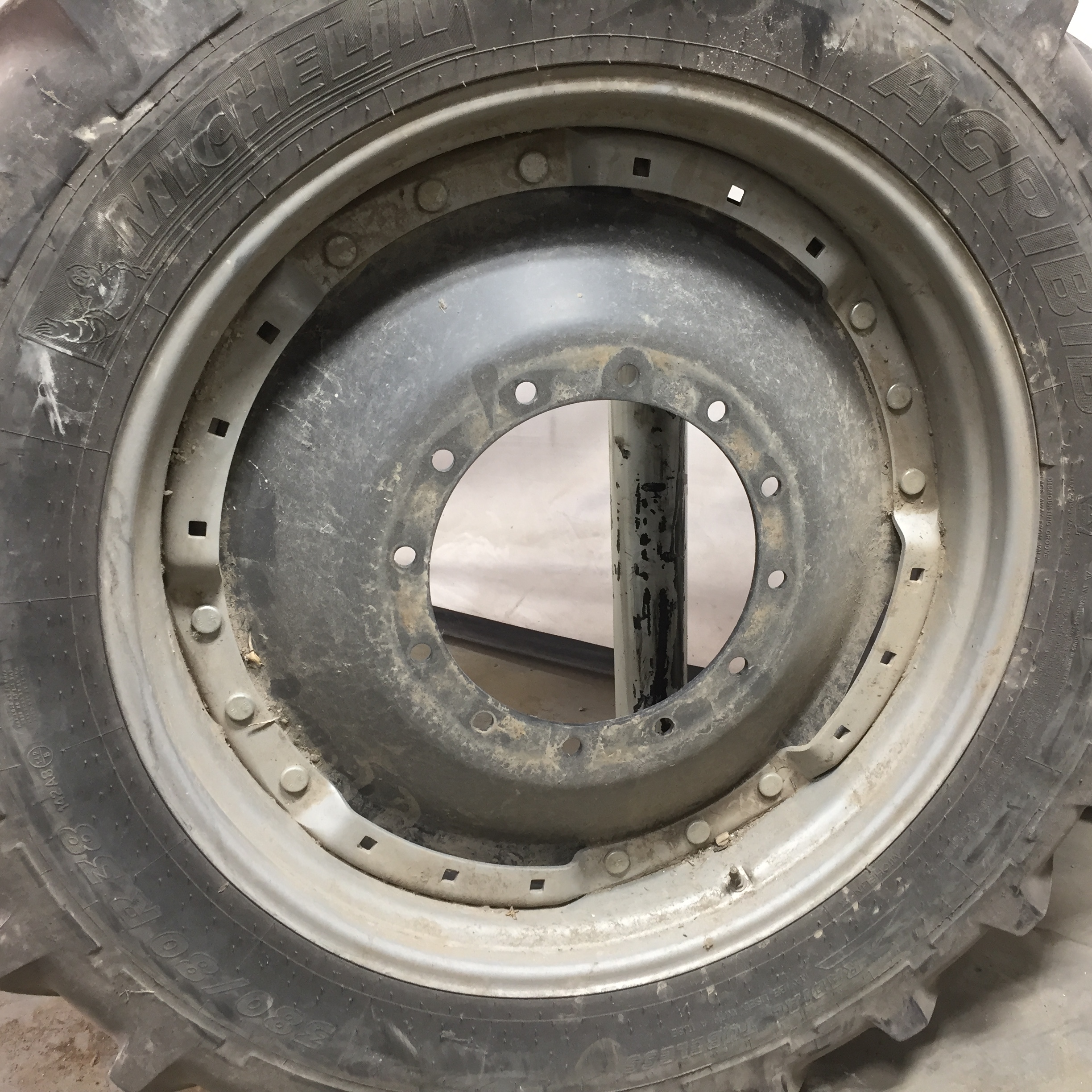 Waffle Wheel (Groups of 3 bolts) WT007977