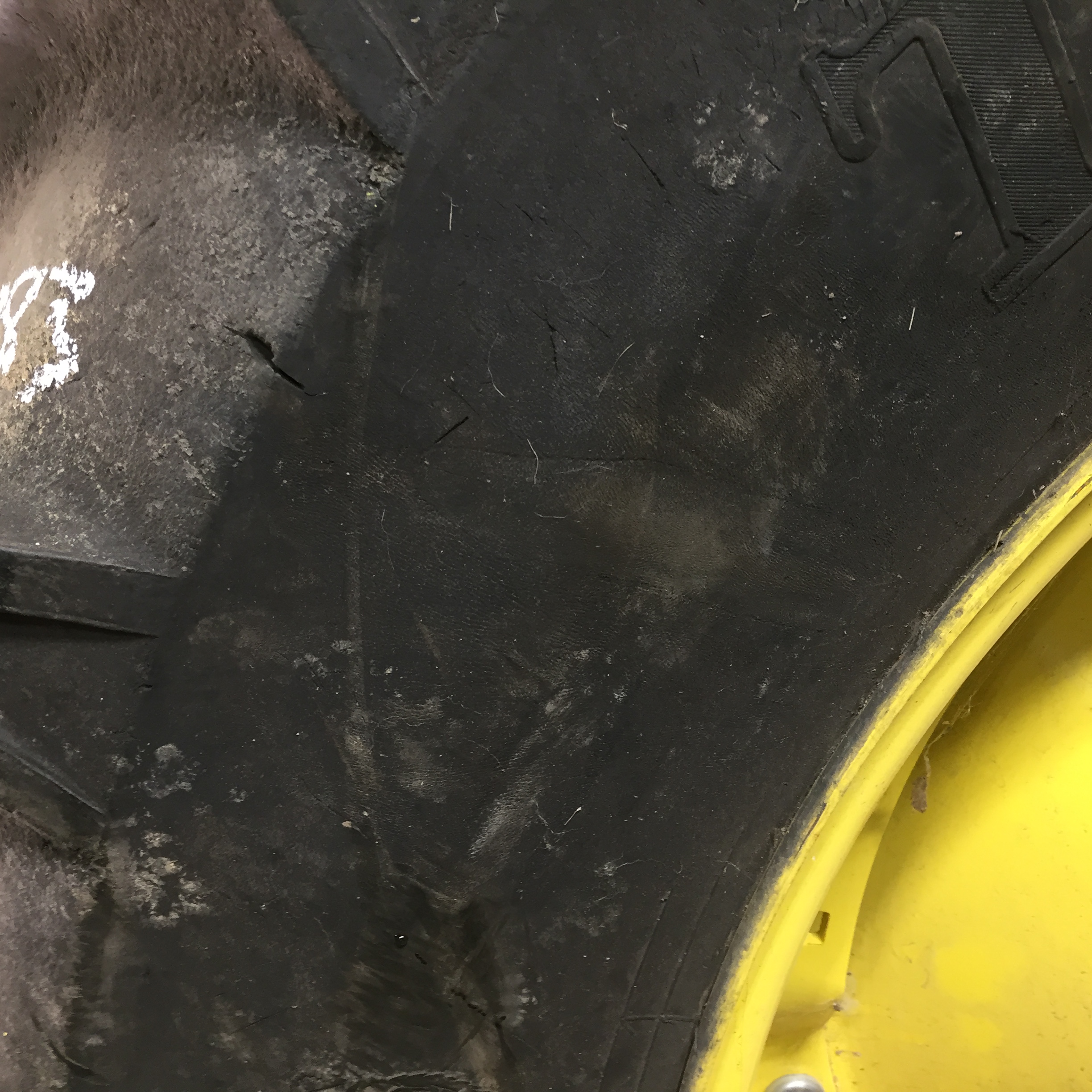 420/85R34 Titan Farm AG49M Radial R-1W Tire RT007983