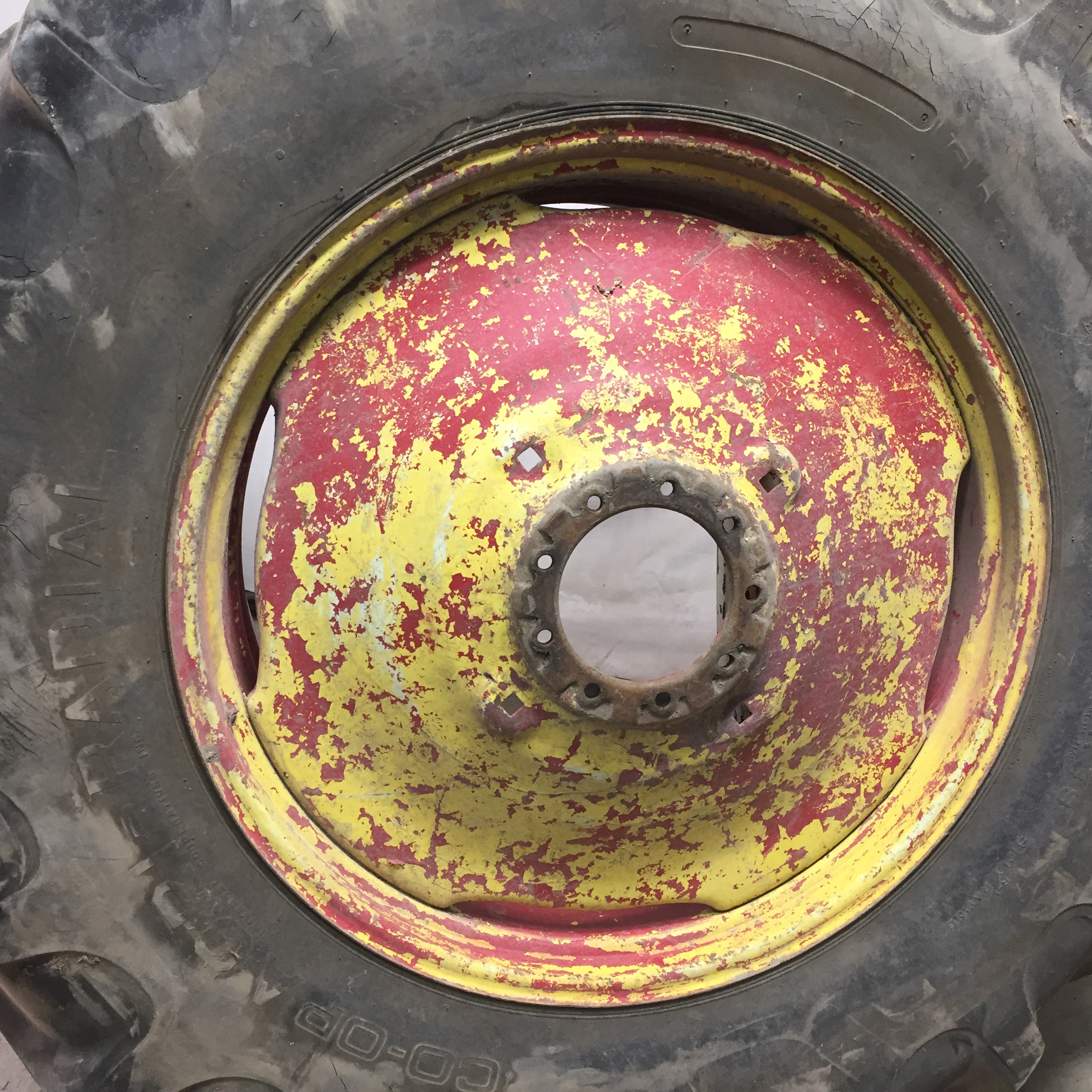 20.8/R38 Coop Argi Radial R-1 Tire-Wheel Assembly T007985