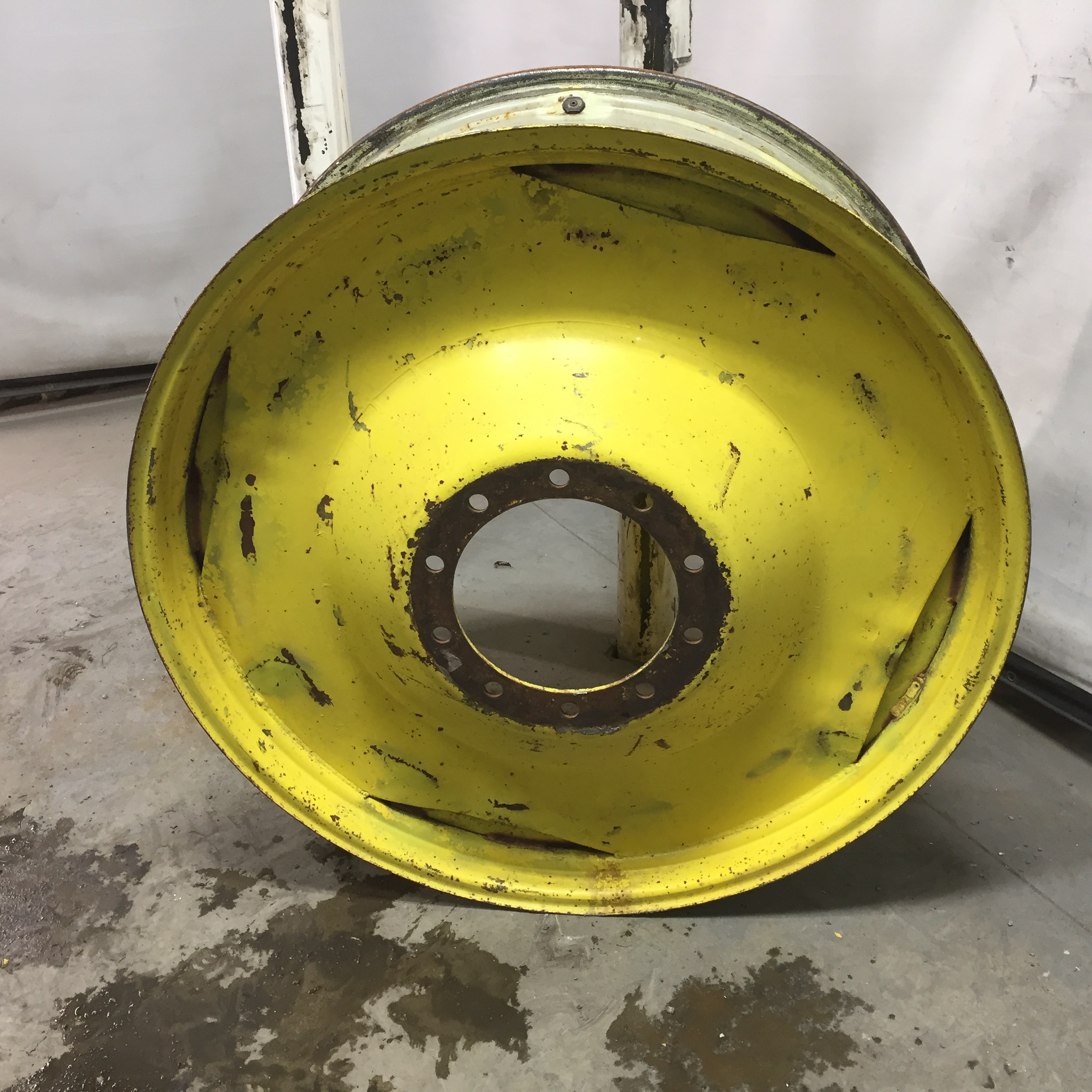 42''D x 16''W Formed Plate Wheel T007988