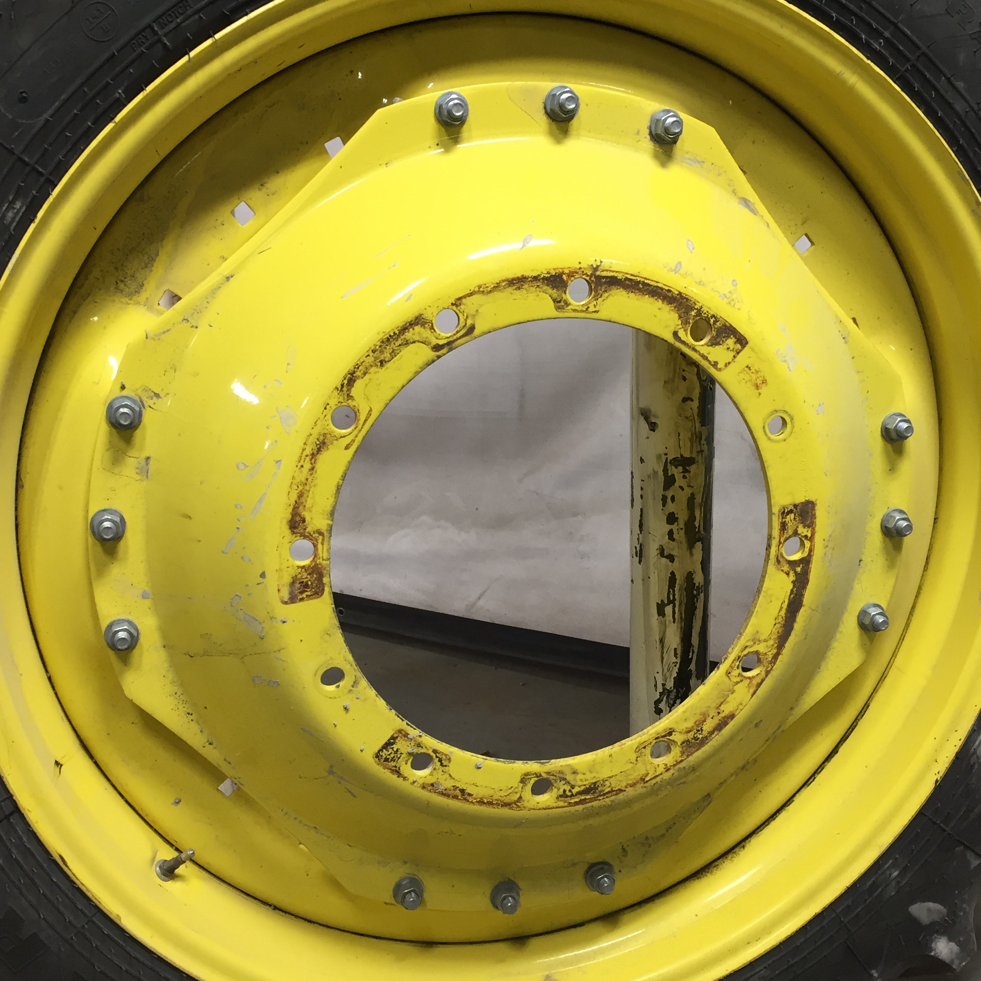 Waffle Wheel (Groups of 3 bolts) WT008001