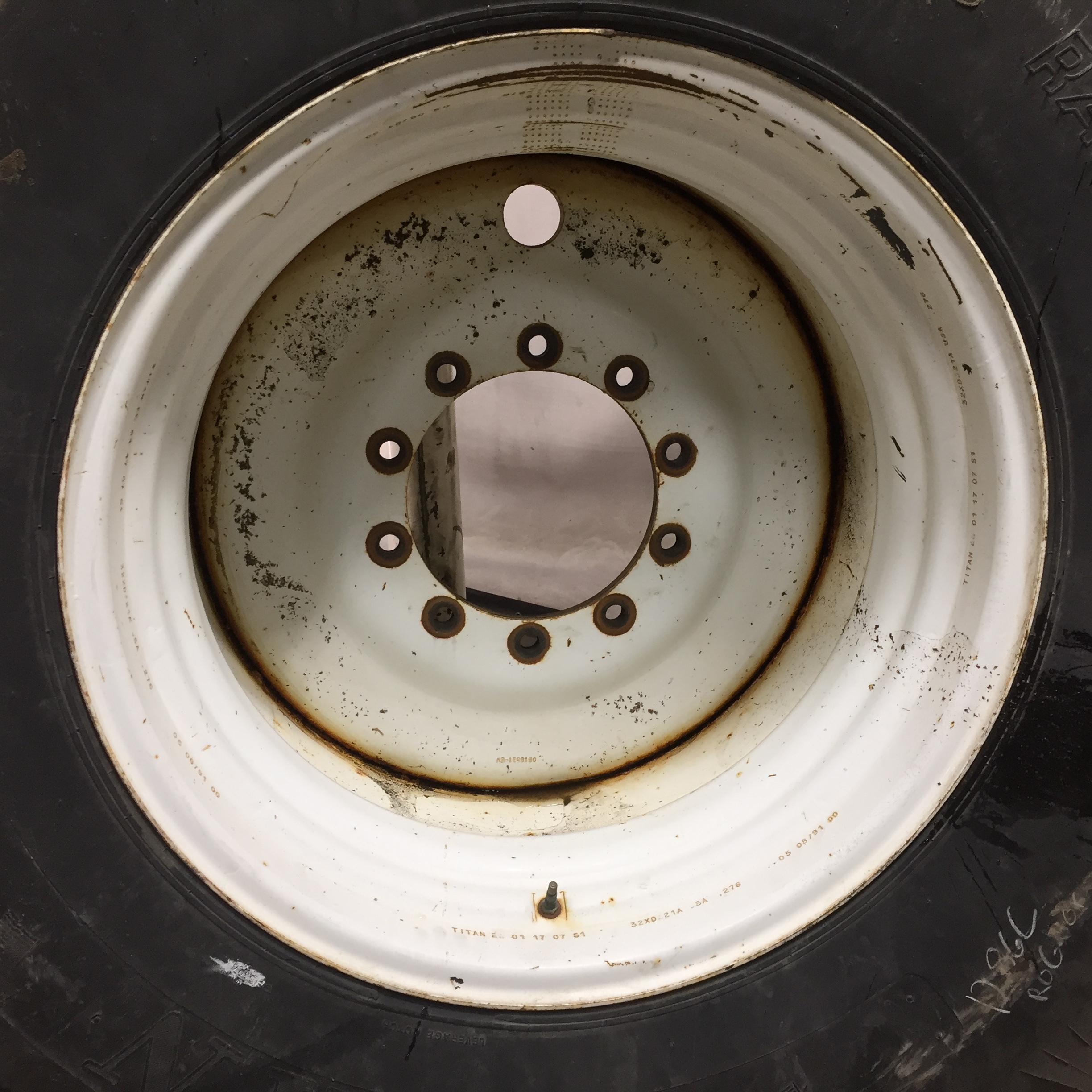 32''D x 21''W Formed Plate Sprayer Wheel WT008011