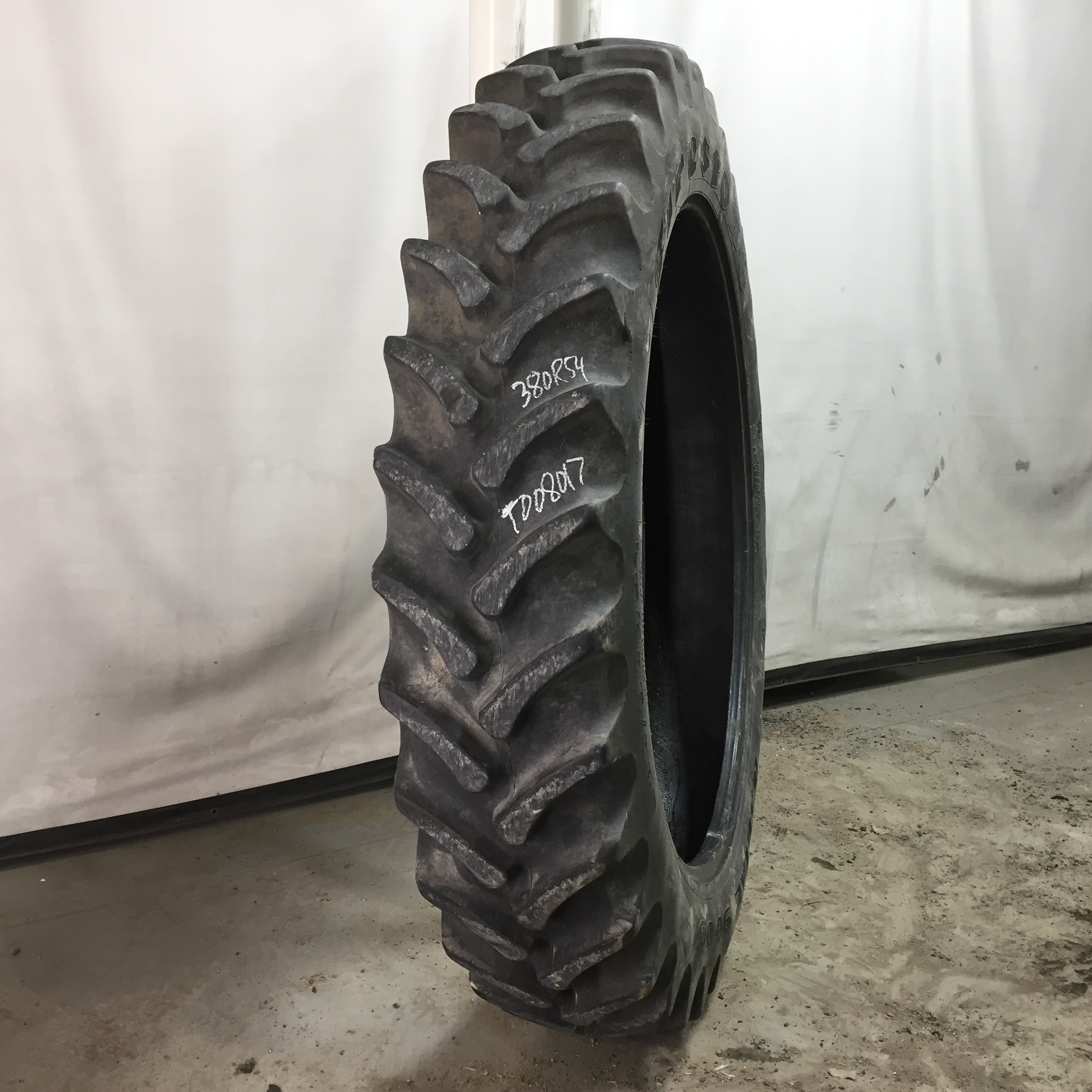 380/90R54 Firestone Radial 9000 R-1W Tire T008017