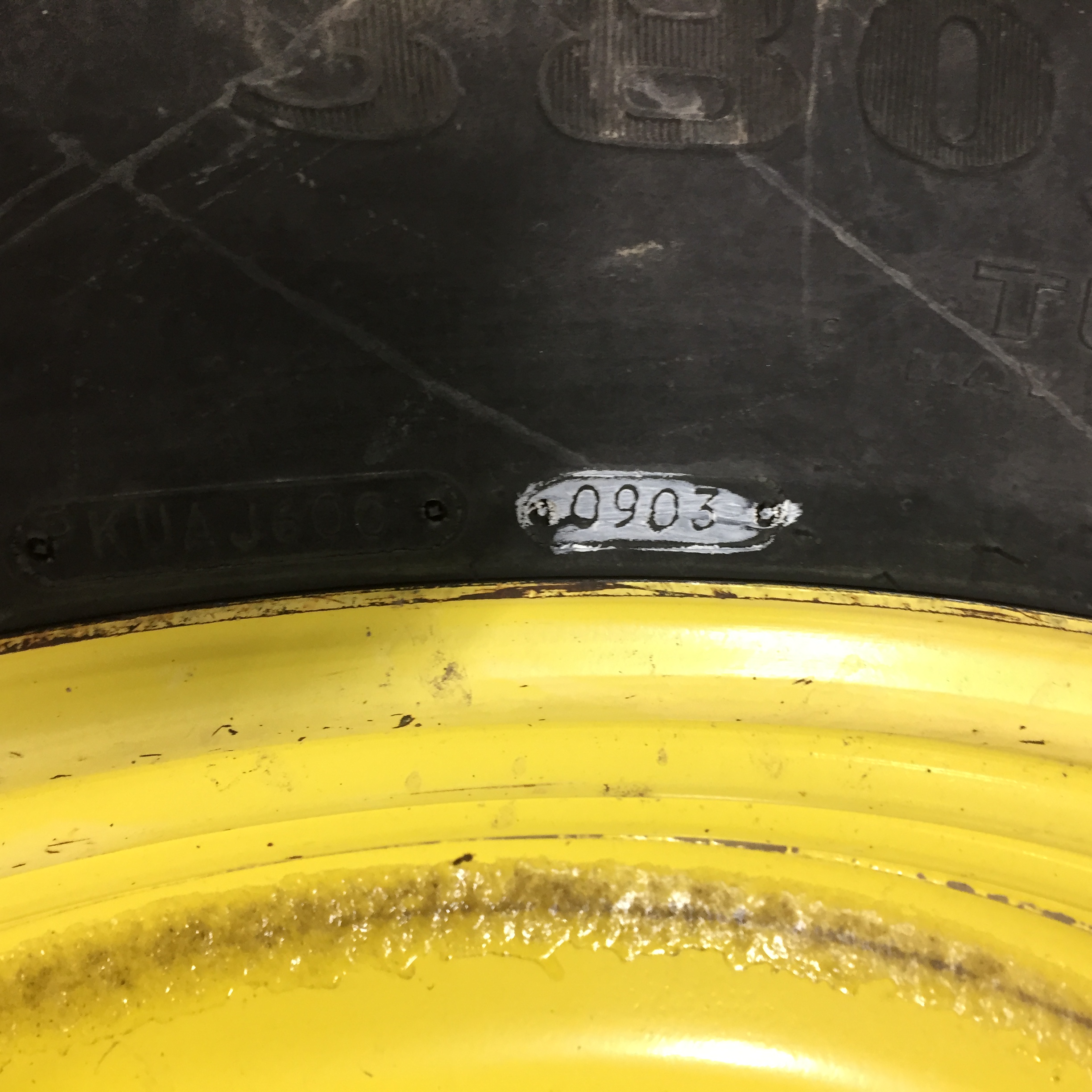 380/90R50 Goodyear Farm DT800 Optitrac R-1W Tire RT008026