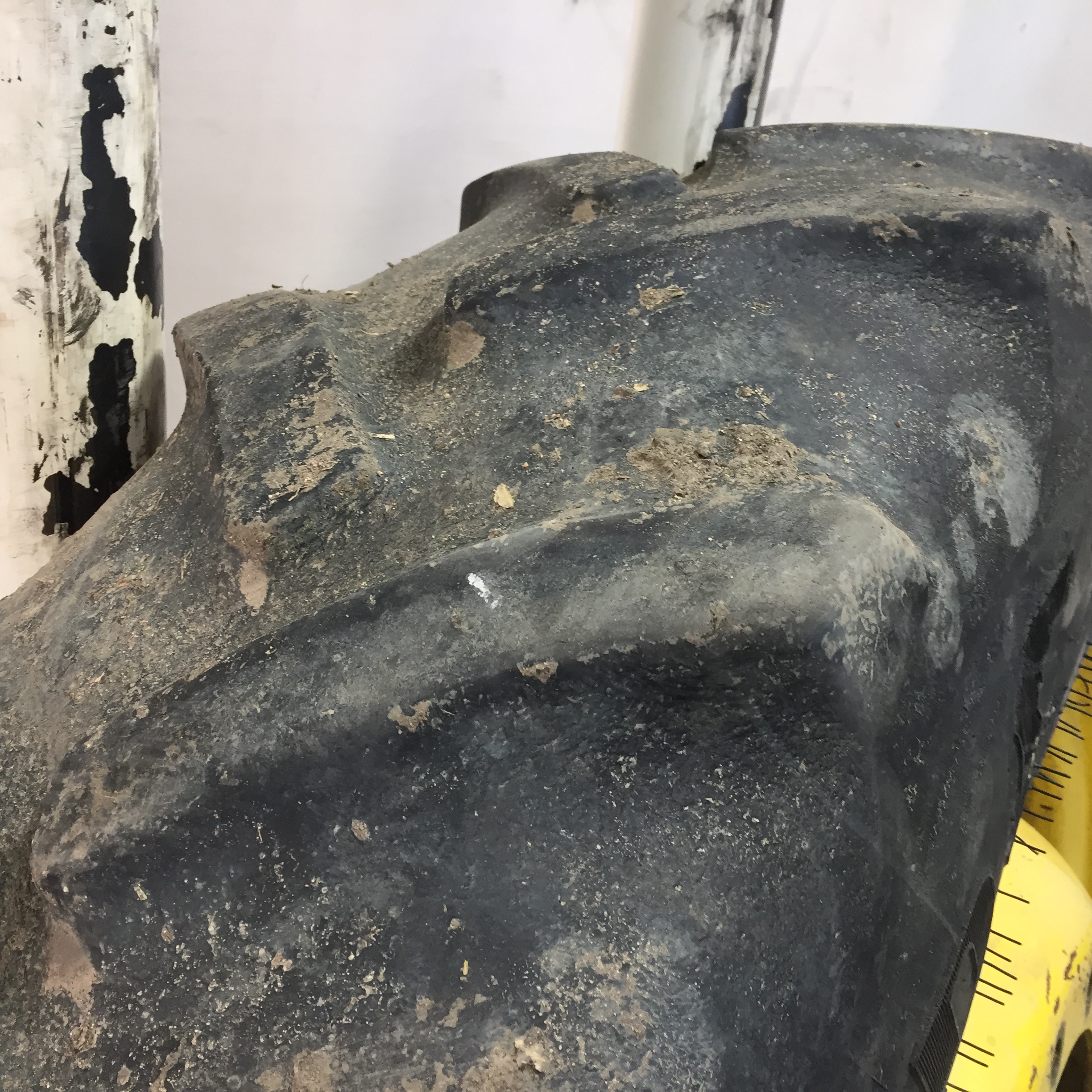 380/85R34 Goodyear Farm DT800 Super Traction R-1W Tire RT008063