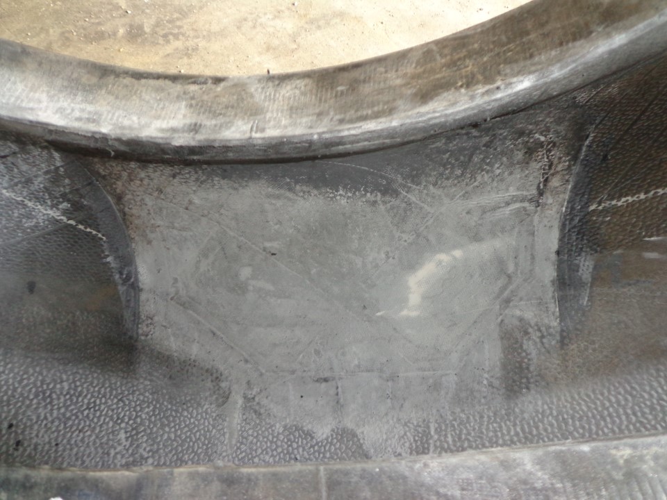 14.00/-25 American Farmer (STA) American Carrier E-3/L-3 Tire 006284-Z