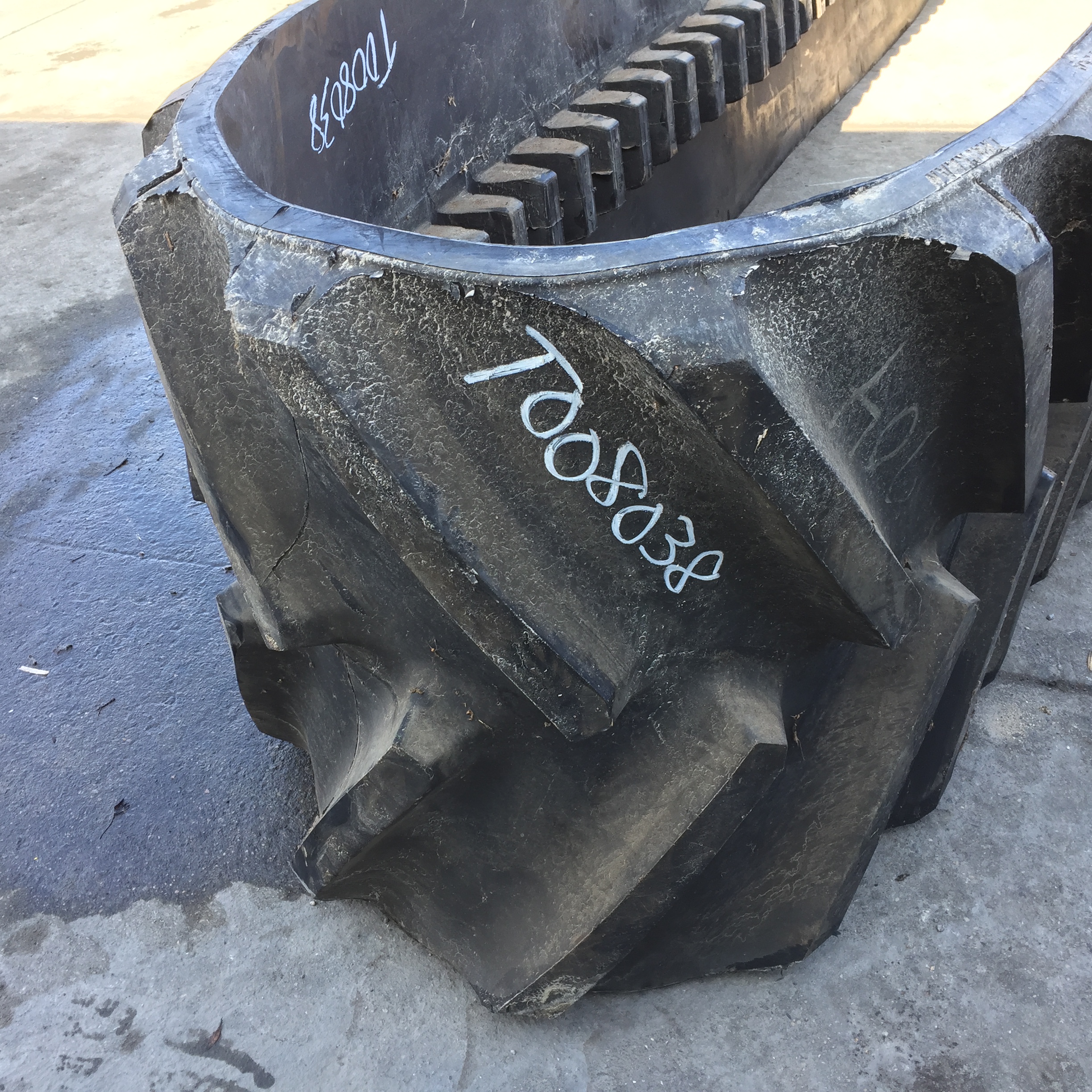 30'' Goodyear Trackman Track for John Deere 9030T/9RT T008038