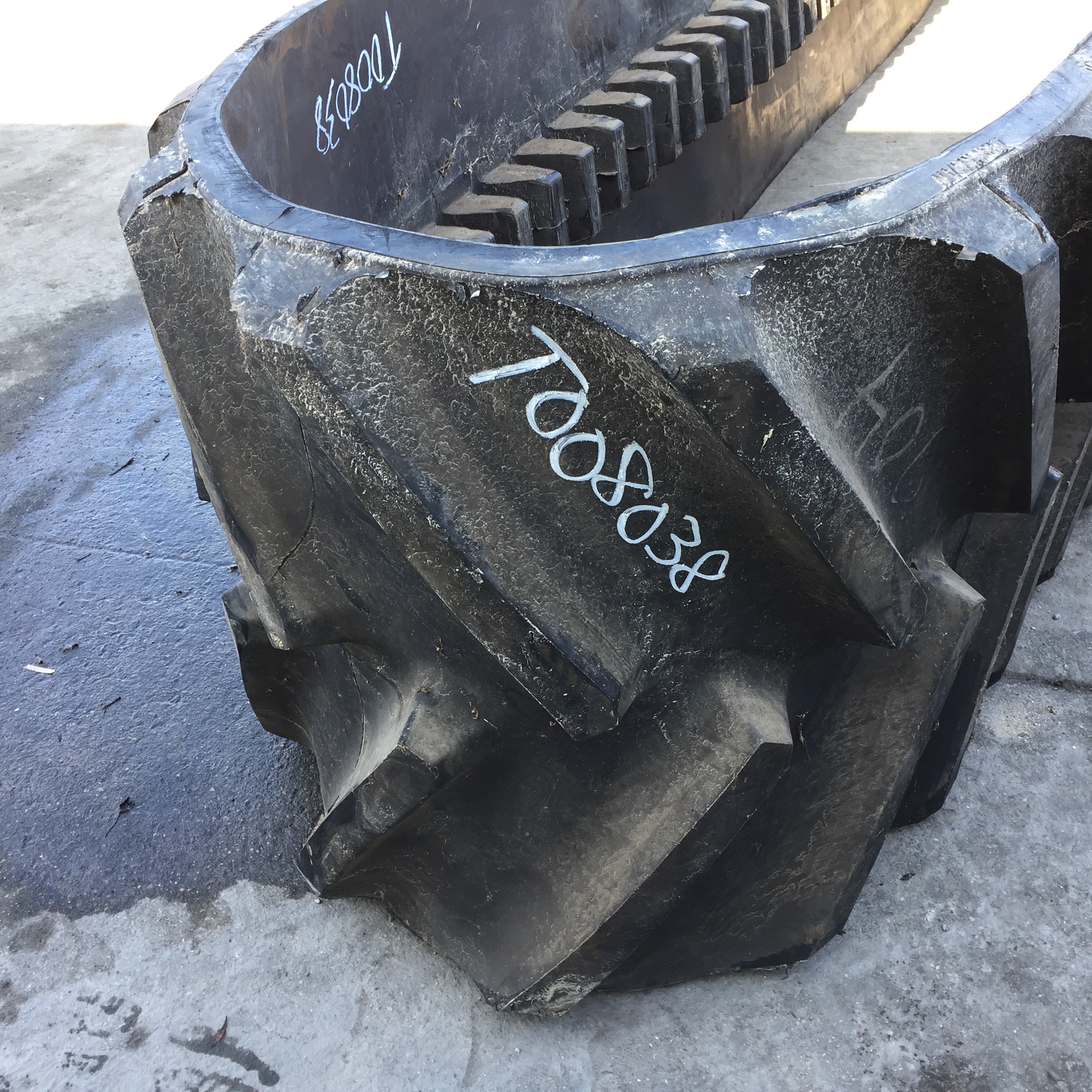 30'' Goodyear Trackman Track for John Deere 9030T/9RT T008038