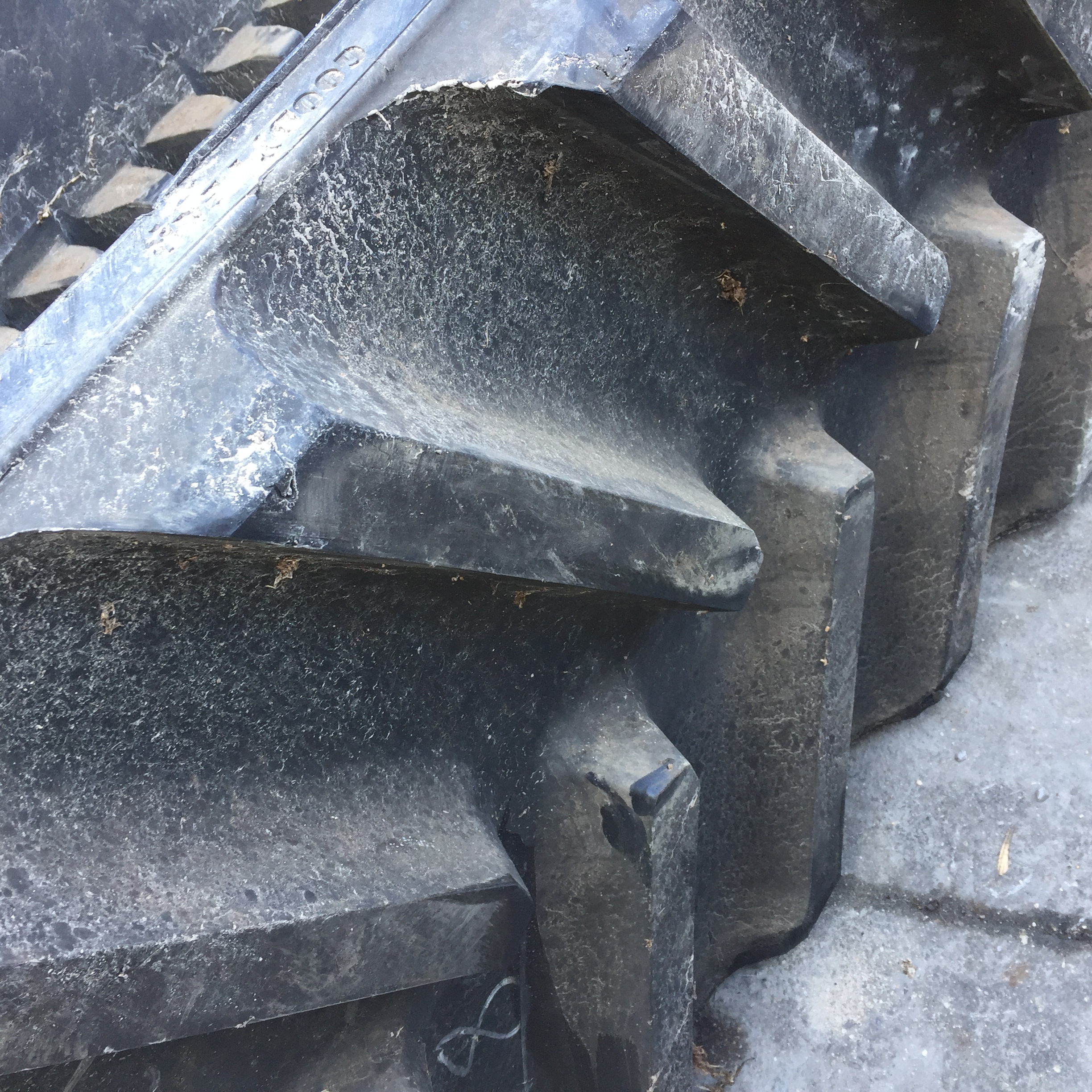 30'' Goodyear Trackman Track for John Deere 9030T/9RT T008038