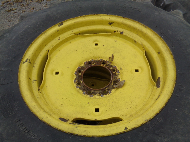 24''D x 12''W Formed Plate Wheel WT003718