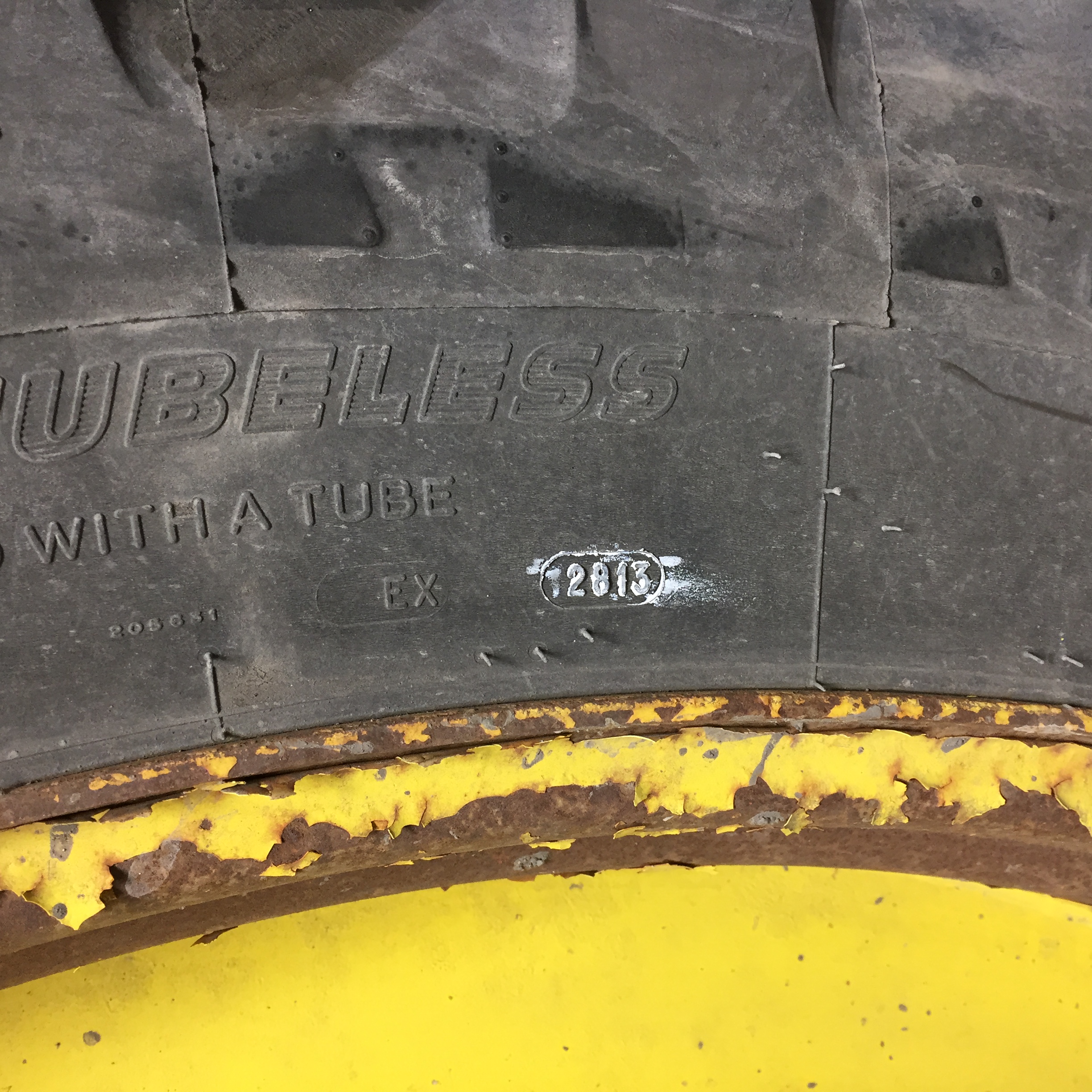 320/90R54 Michelin AgriBib Row Crop R-1W Tire RT008073
