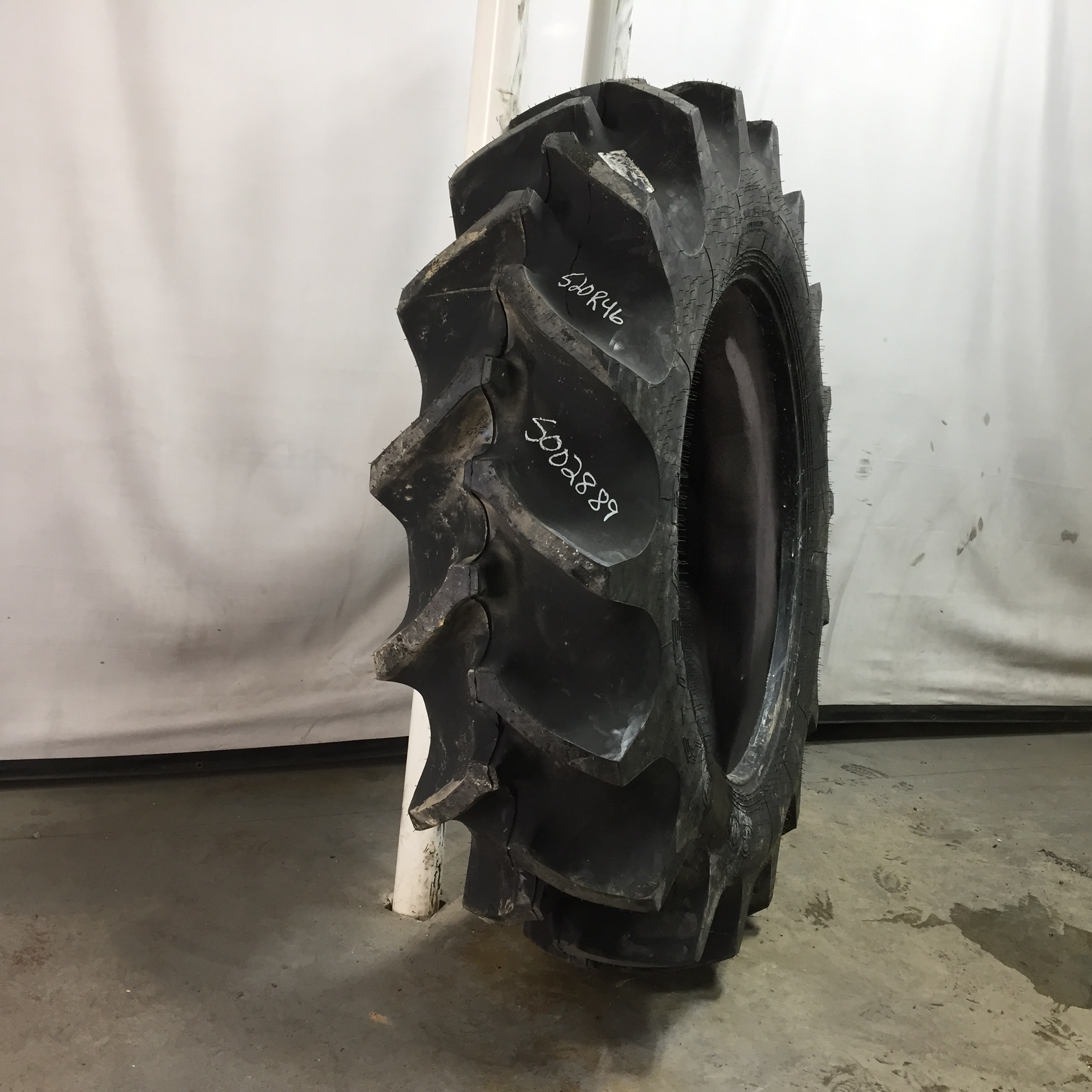 520/85R46 Goodyear Farm Special Sure Grip Radial TD8 R-2 Tire s002889