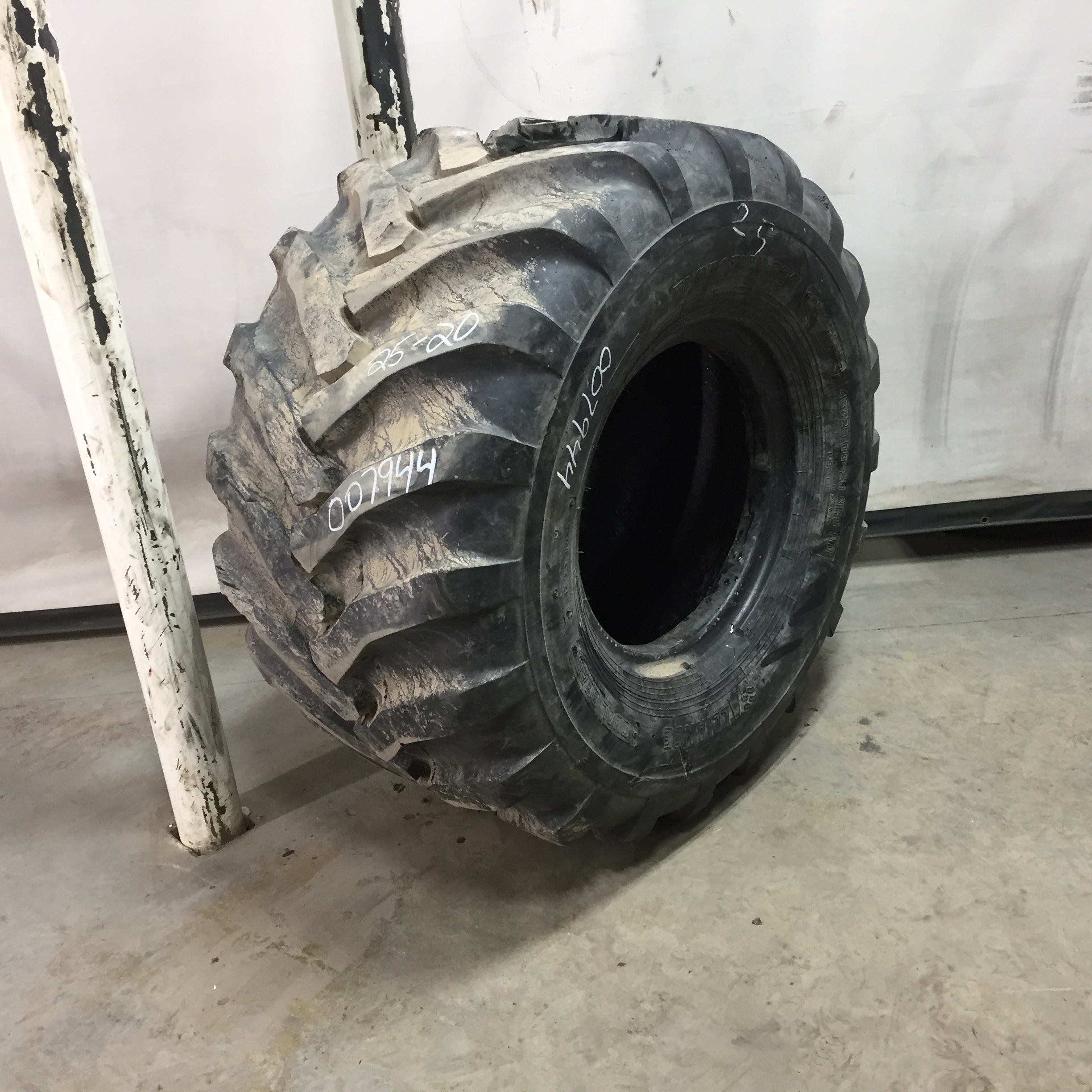 48/25.00-20 Alliance 331 Flotation IMP HF-3/I-3 Tire 007944