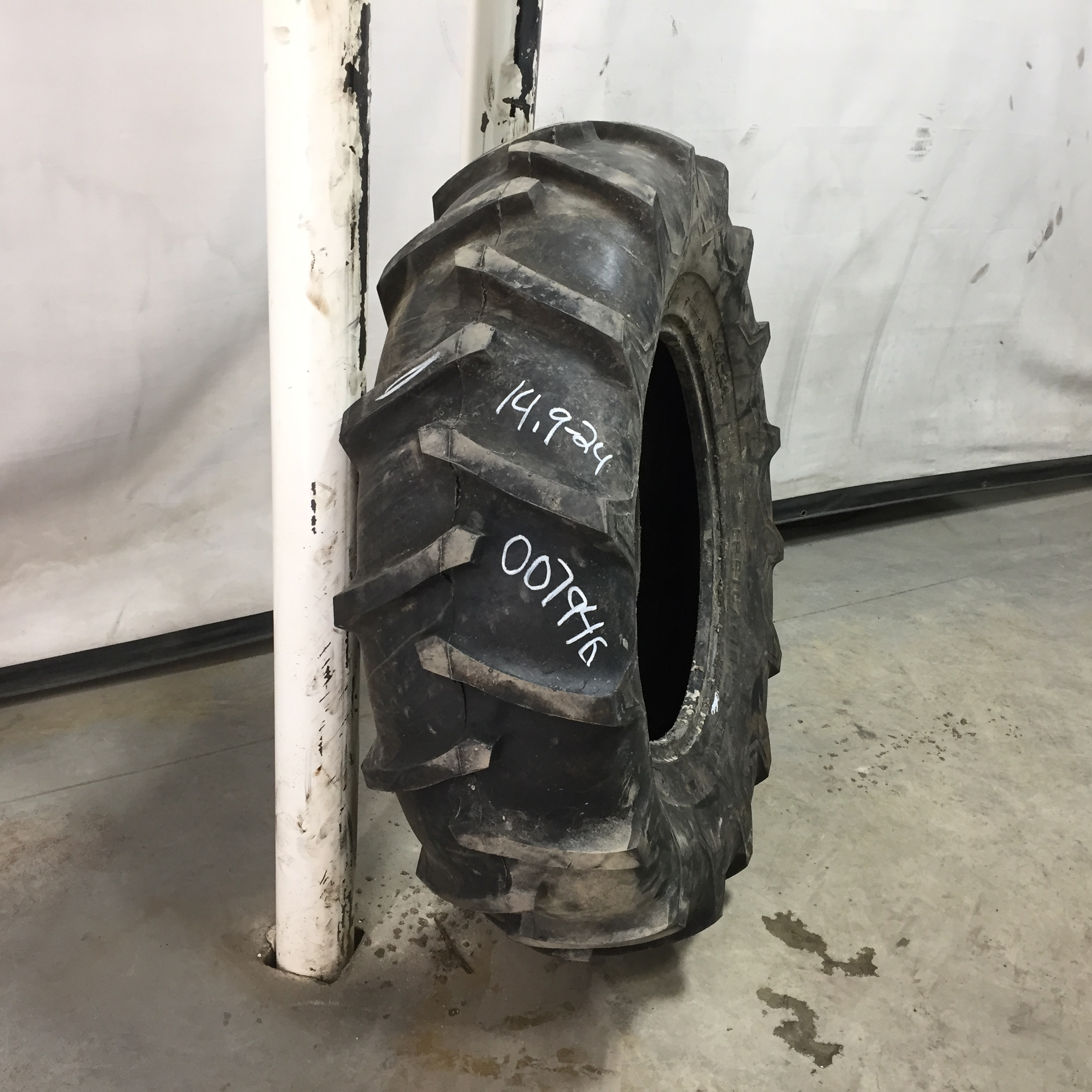 14.9/-24 Firestone Irrigation Special R-1 Tire 007946