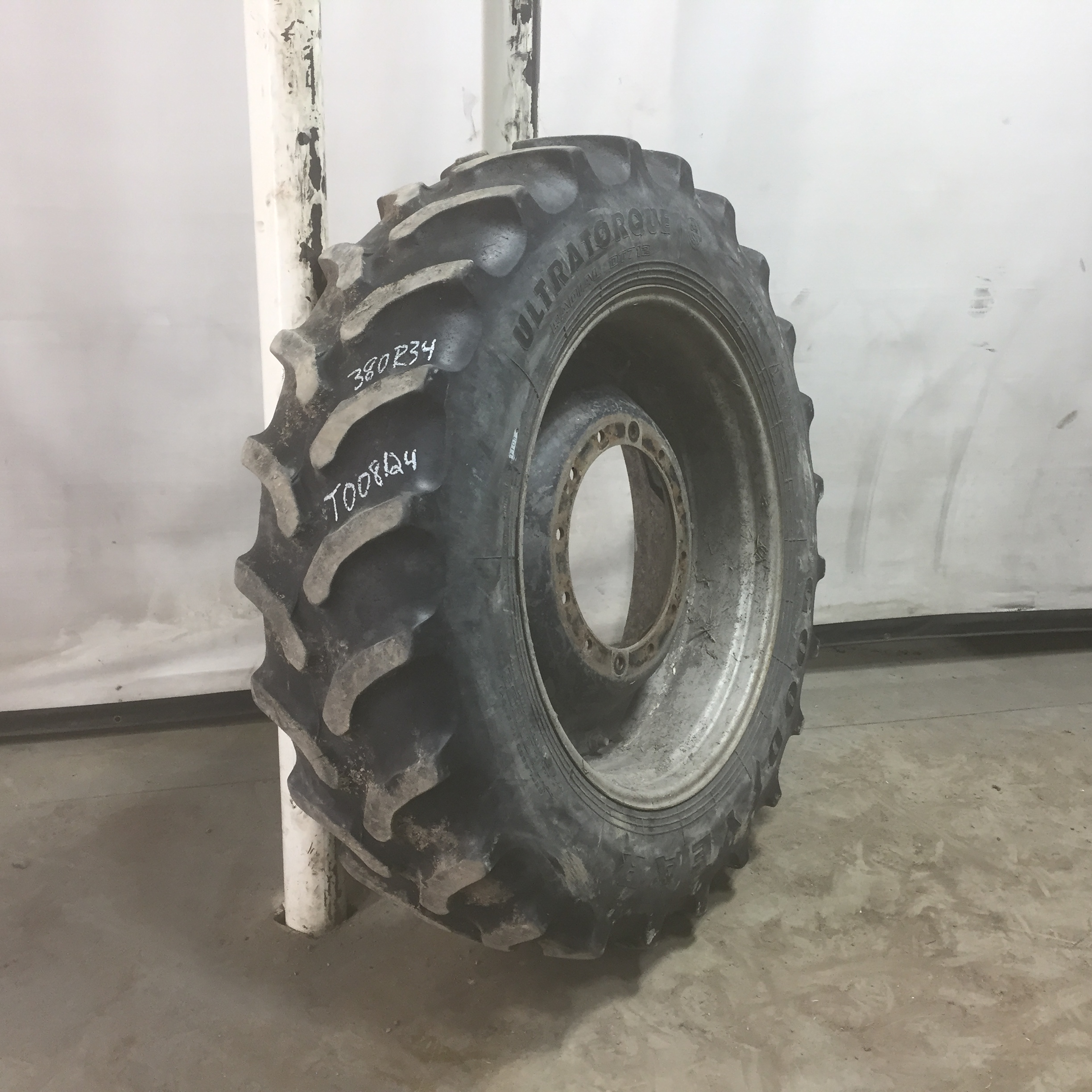 380/85R34 Goodyear Farm UltraTorque Radial R-1 Tire RT008124