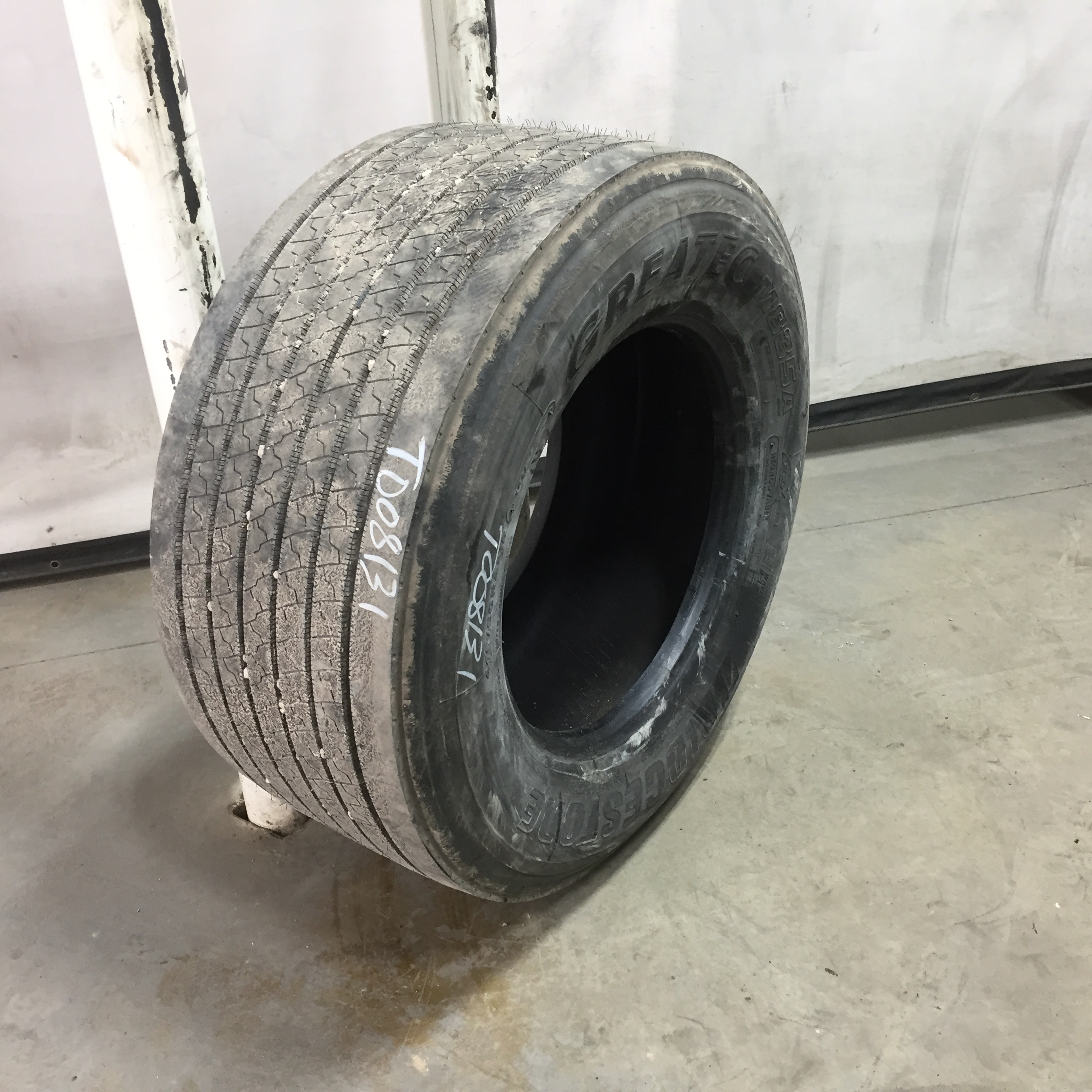 445/50R22.5 Bridgestone Tire T008131