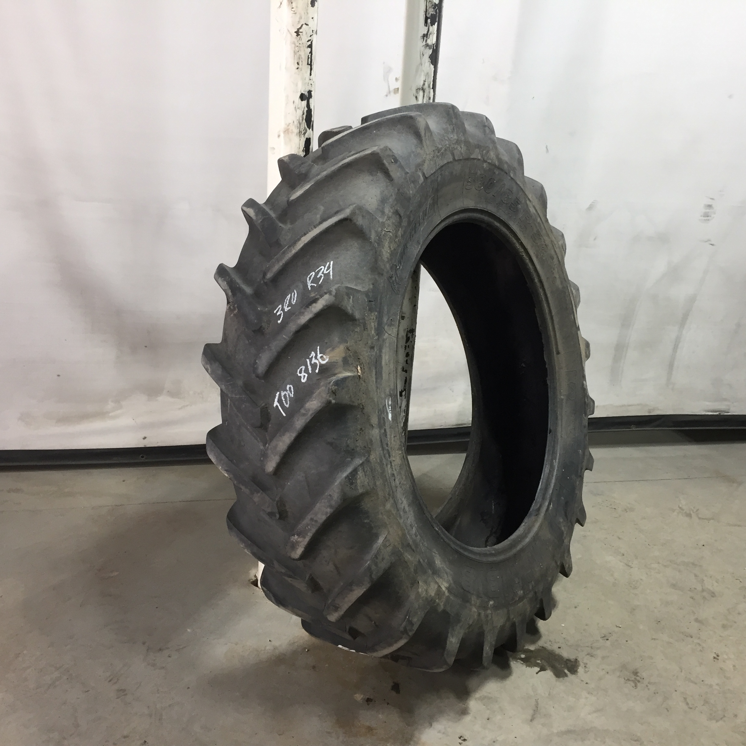 380/85R34 Michelin AgriBib R-1W Tire T008136