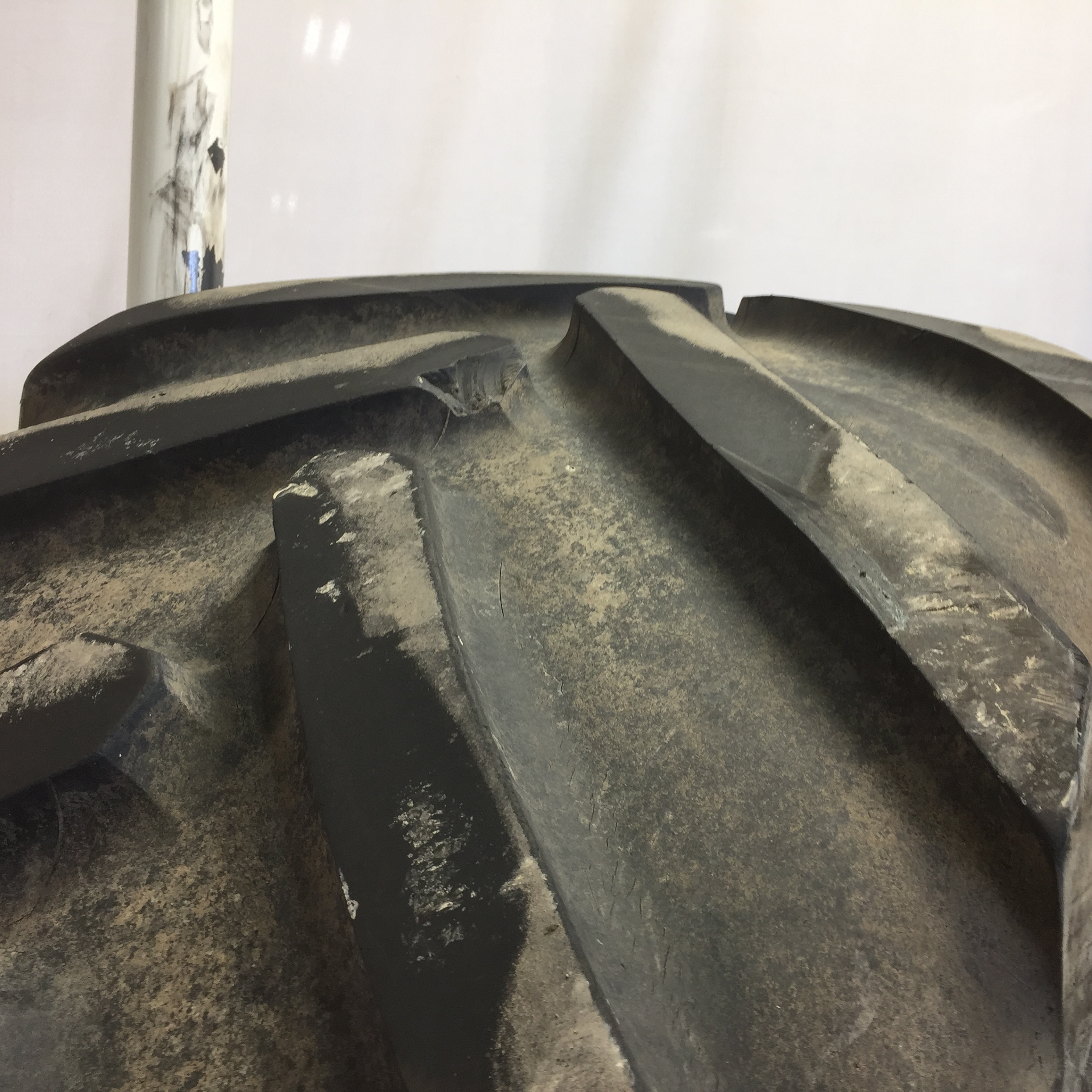 900/60R42 Michelin Axiobib R-1W Tire T008140