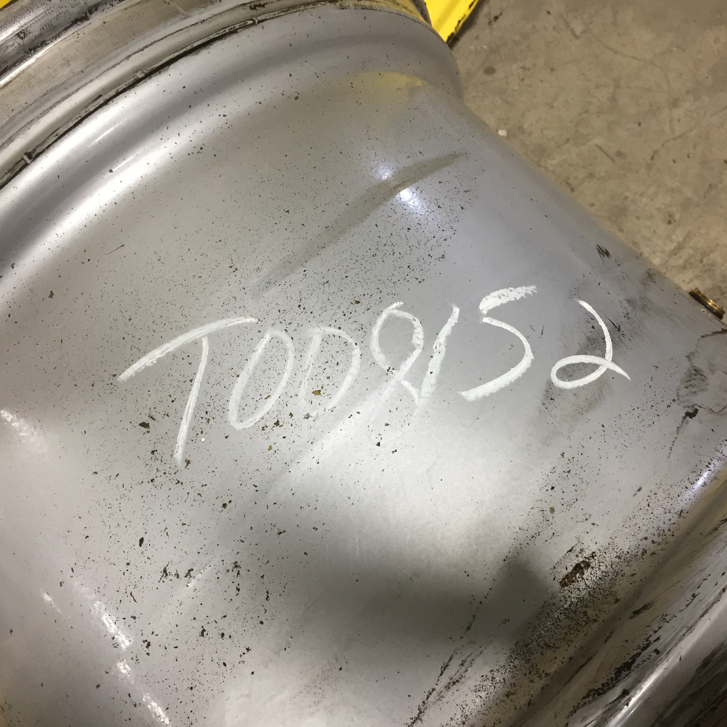 22.5''D x 16''W Hub Pilot Wheel T008152