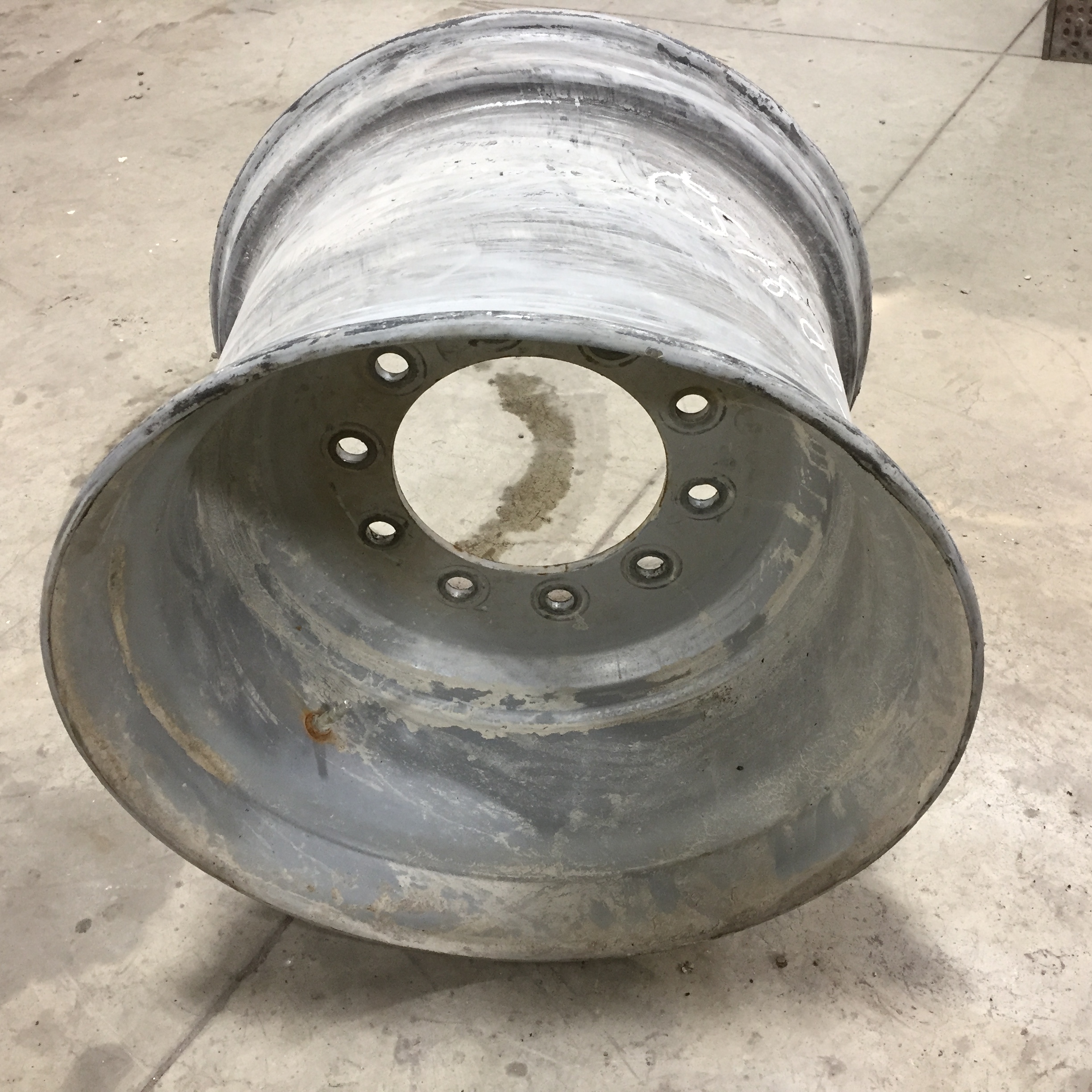 22.5''D x 16''W Hub Pilot Wheel T008152