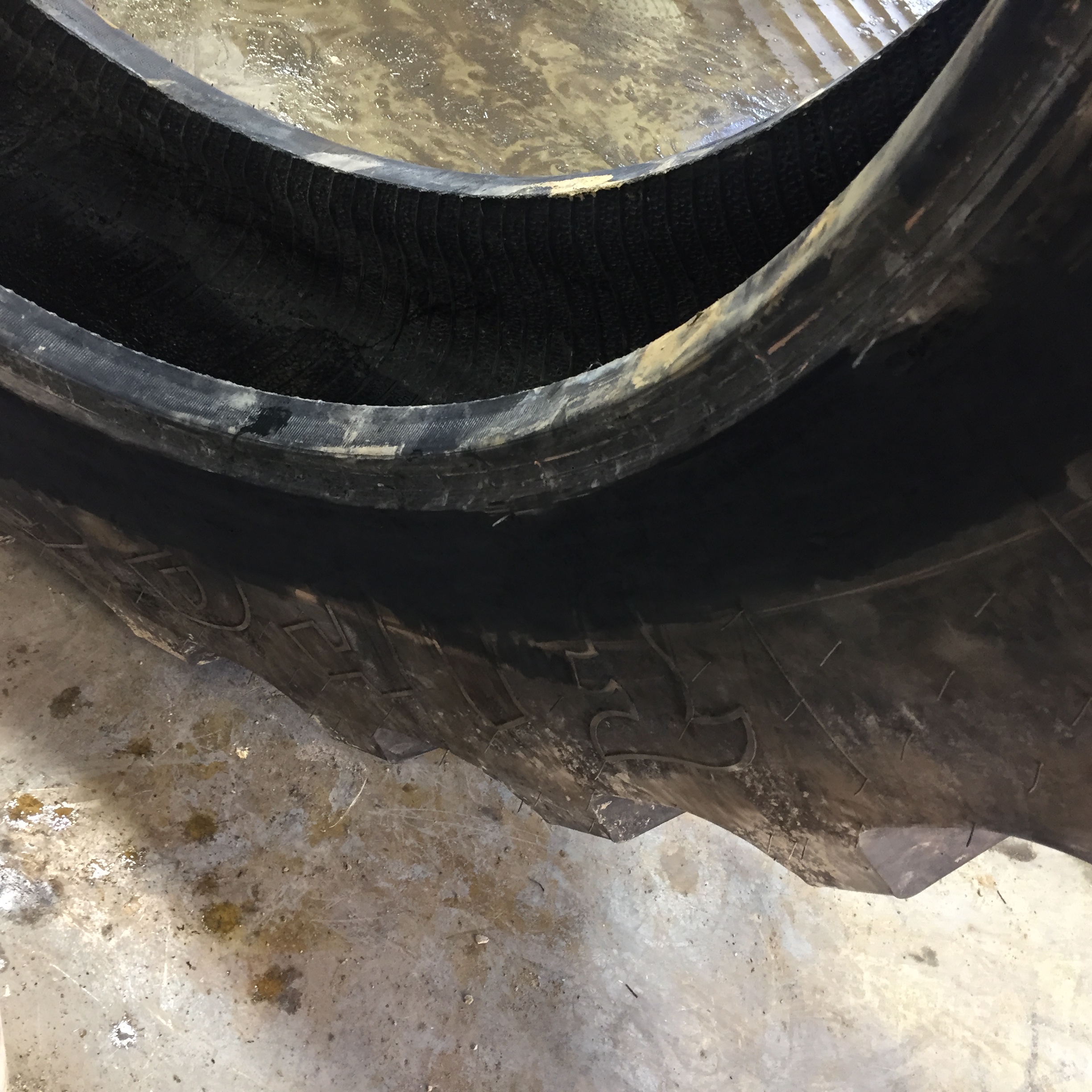 380/90R46 Firestone Radial All Traction RC R-1W Tire S002940