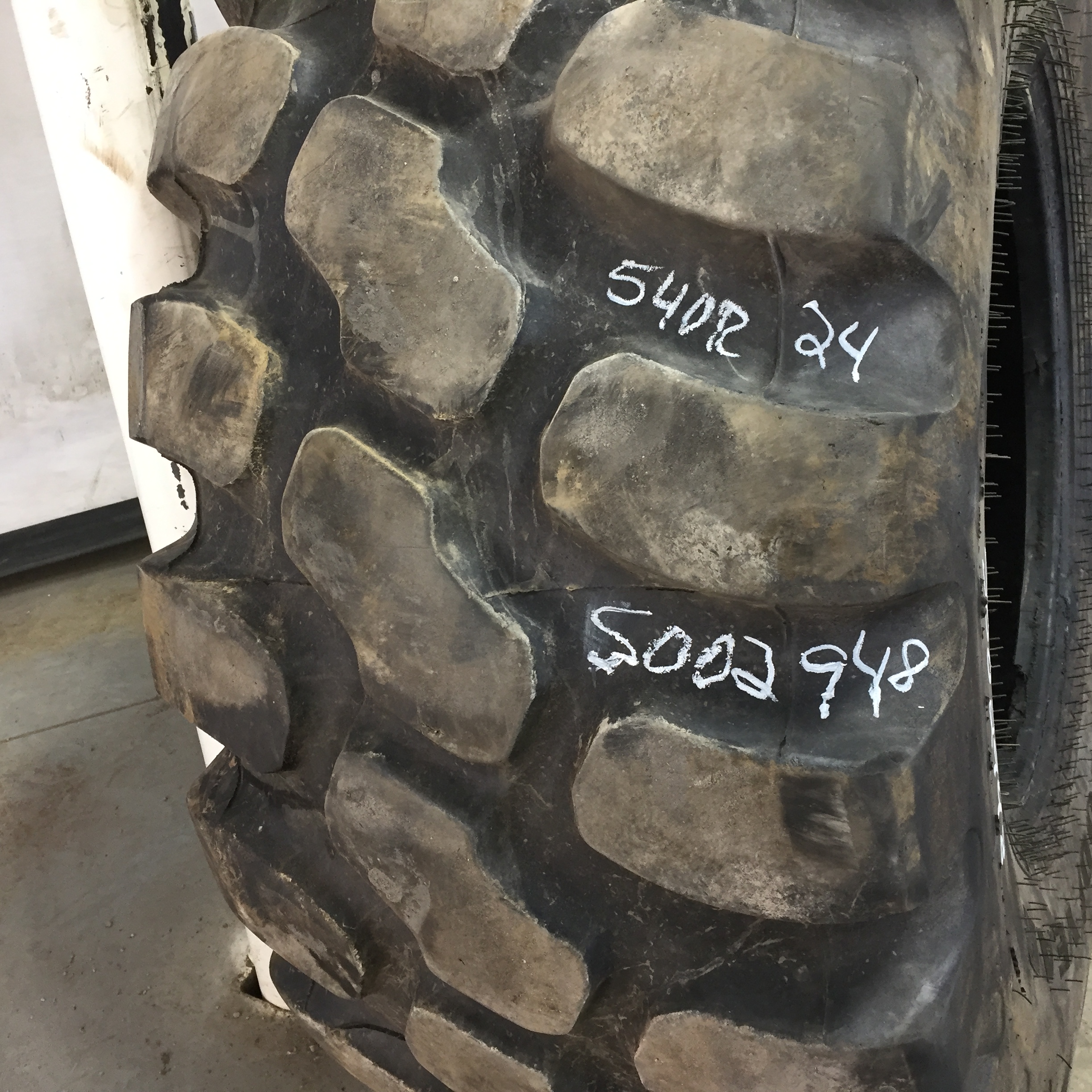 540/70R24 Goodyear Farm Radial IT530 R-4 Tire S002948
