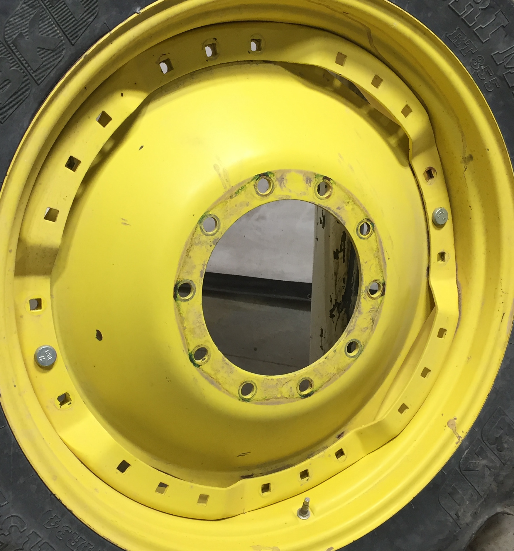 34'' Waffle Wheel (Groups of 3 bolts) Rim Center WT008156CTR