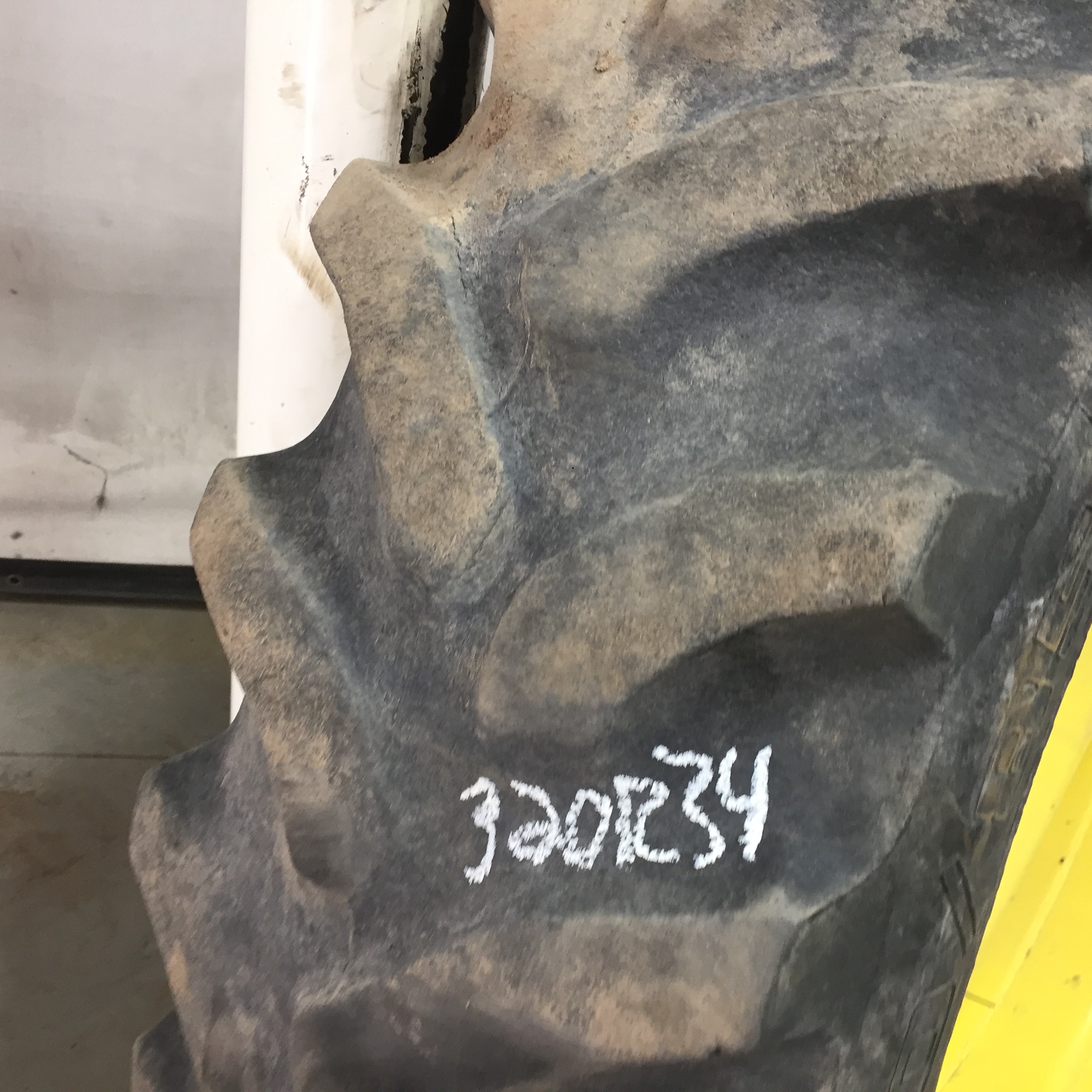 320/85R34 Goodyear Farm Dyna Torque Radial FWA R-1 Tire RT008157