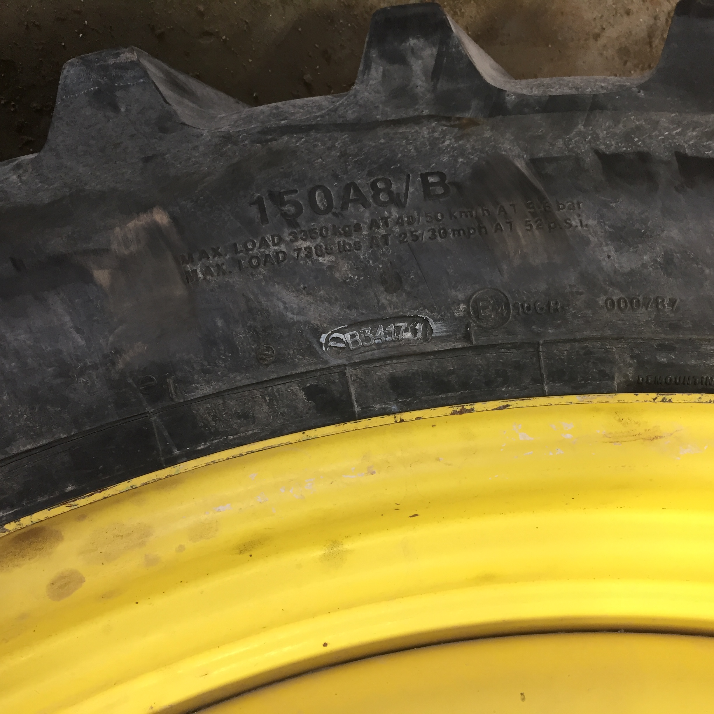 320/90R50 BKT Tires Agrimax RT 945 R-1W Tire RT008158