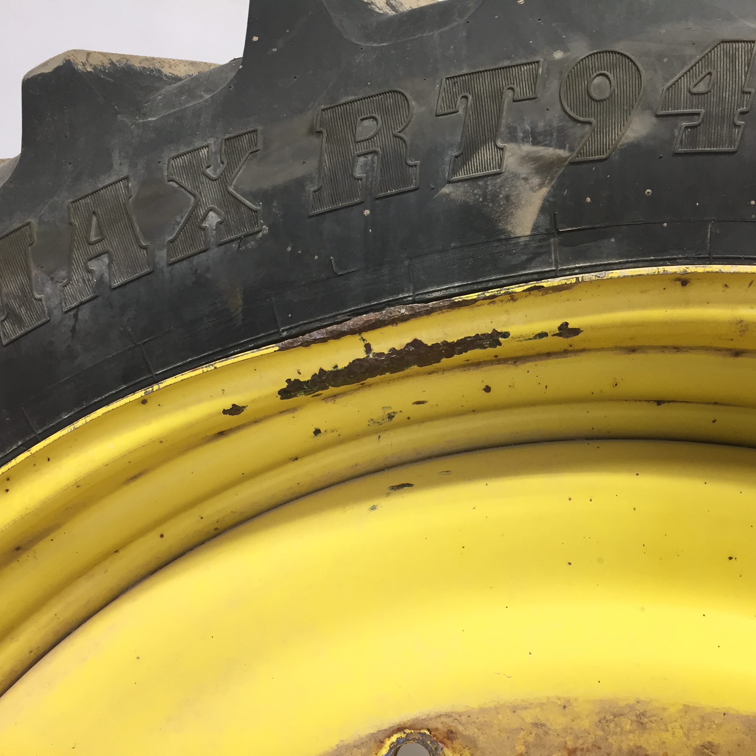 320/90R50 BKT Tires Agrimax RT 945 R-1W Tire RT008158