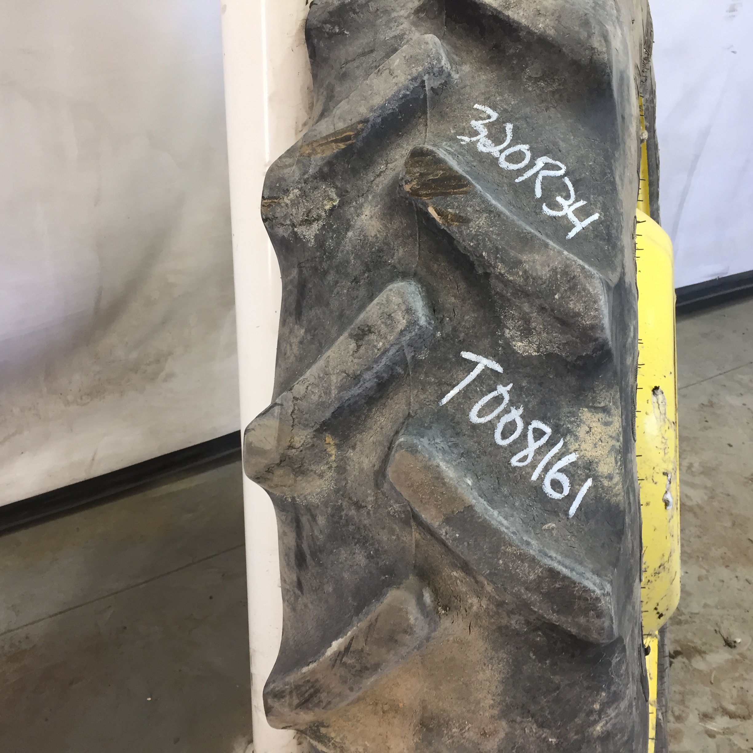 320/85R34 Goodyear Farm Super Traction Radial R-1W Tire RT008161