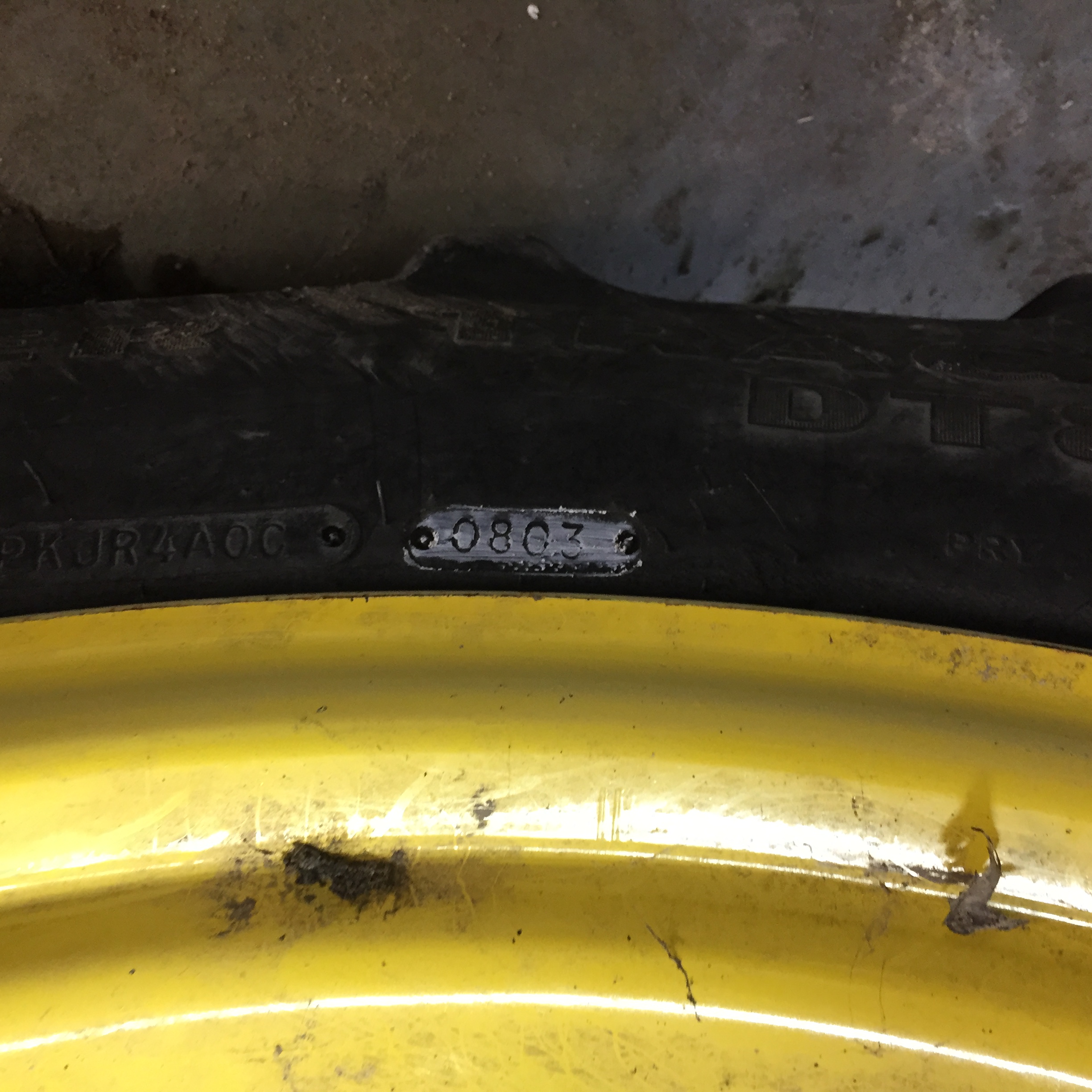 320/85R34 Goodyear Farm Super Traction Radial R-1W Tire RT008161