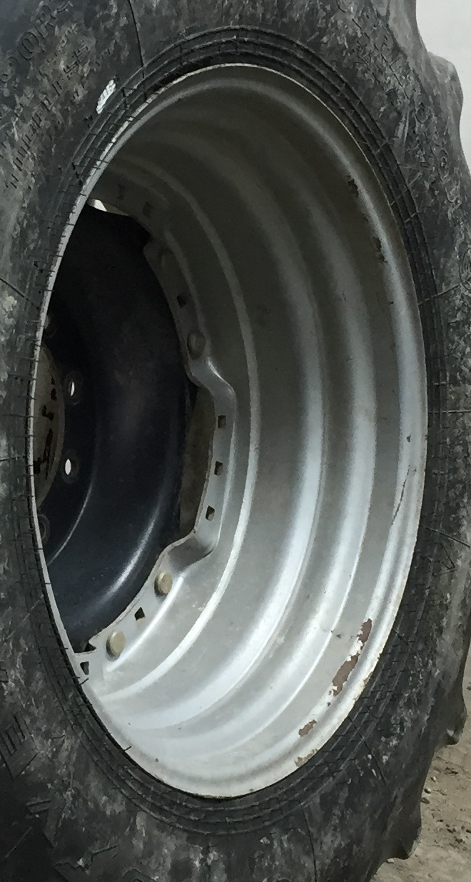 30''D x 15''W Waffle Wheel (Groups of 3 bolts) Wheel WT008192RIM