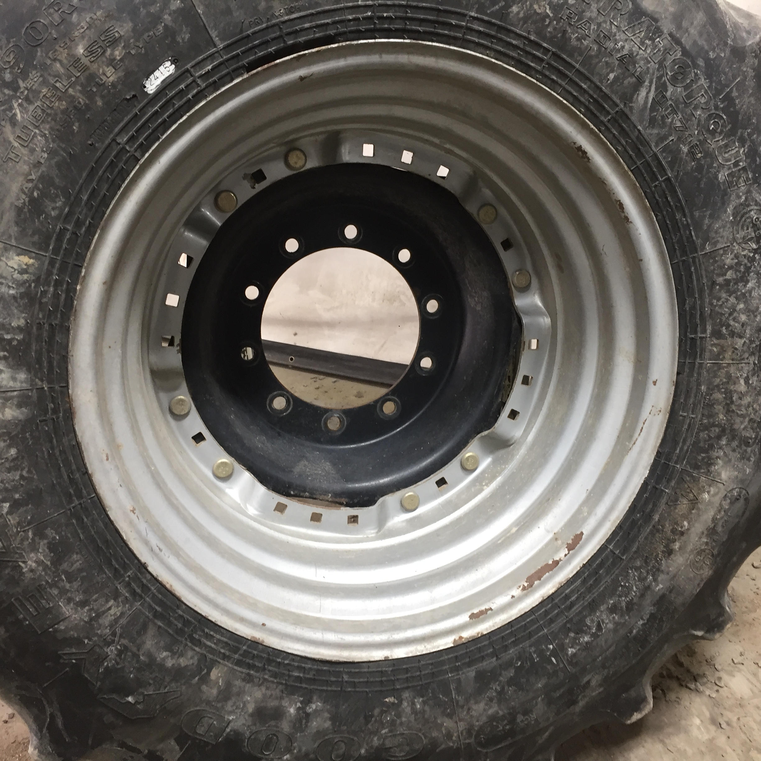 30''D x 15''W Waffle Wheel (Groups of 3 bolts) Wheel WT008192RIM