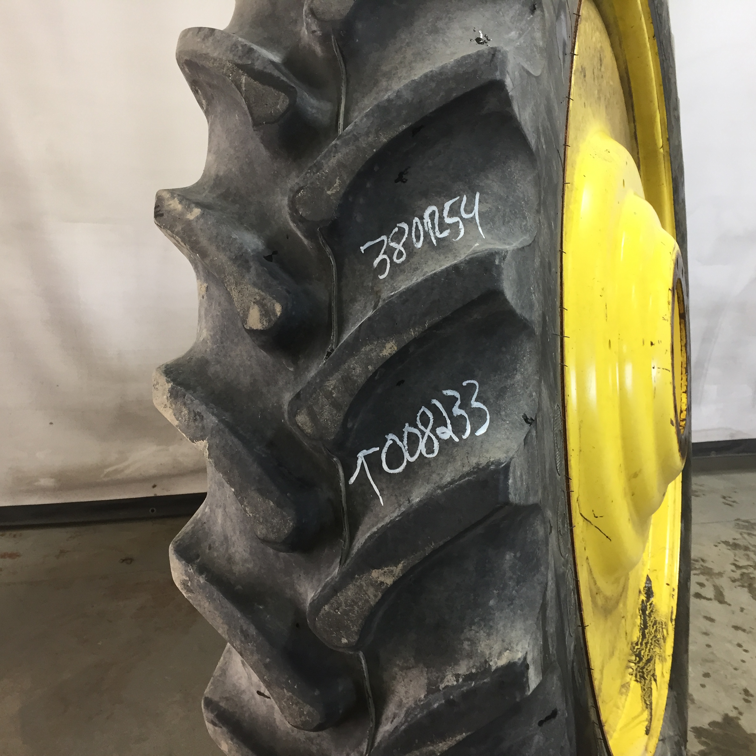 380/90R54 Firestone Radial 9000 R-1W Tire-Wheel Assembly T008233