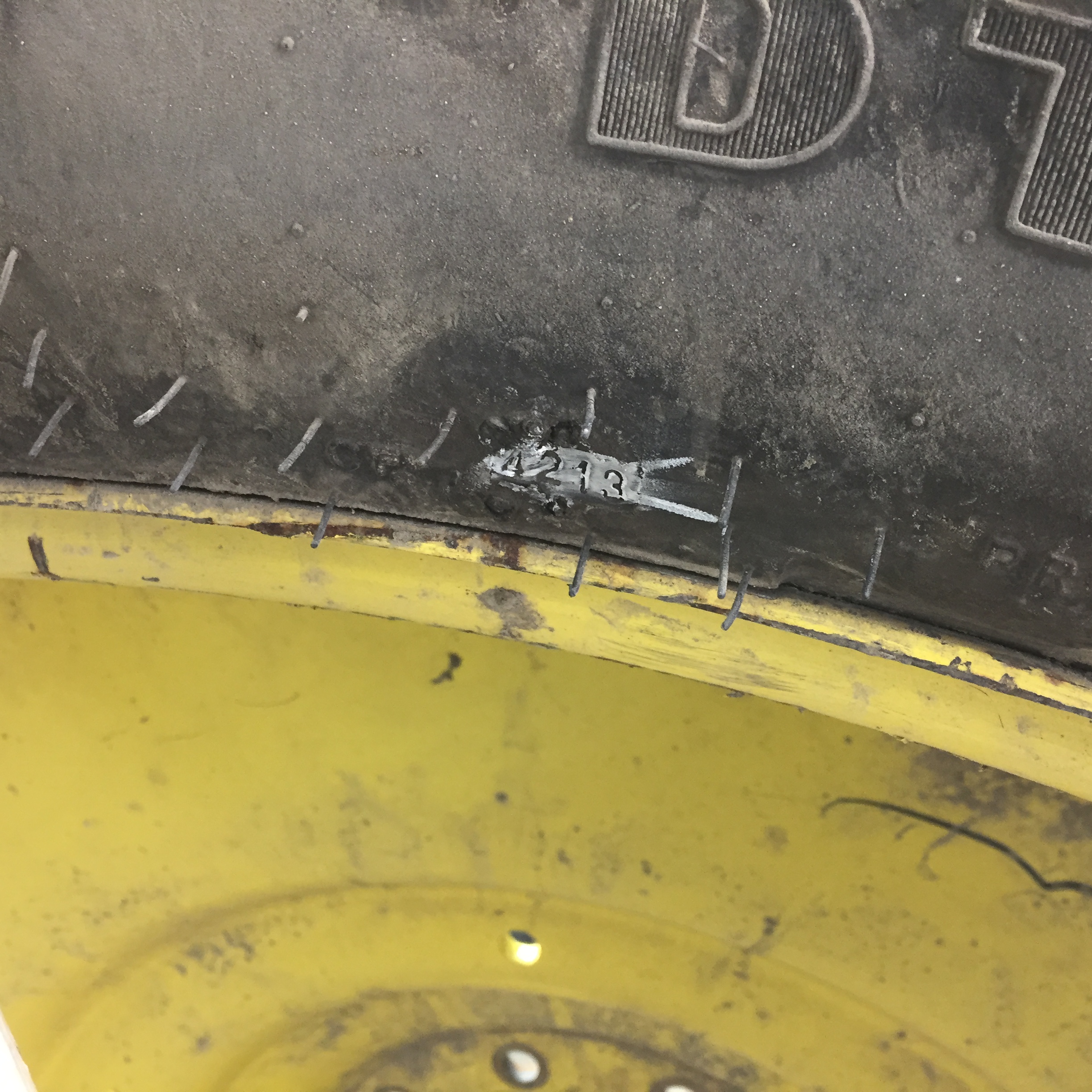 380/90R54 Goodyear Farm DT800 Super Traction R-1W Tire RT008227