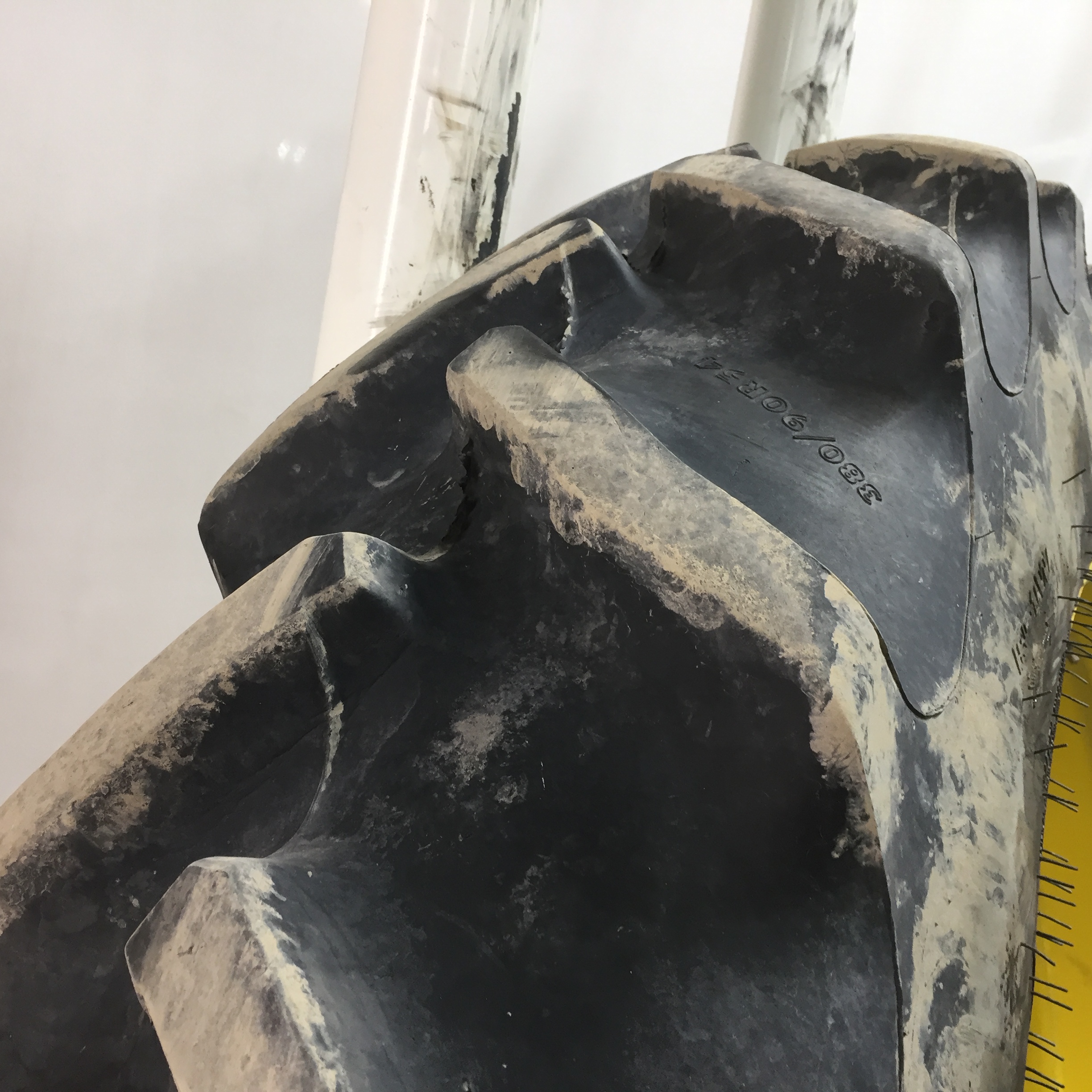 380/90R54 Goodyear Farm DT800 Super Traction R-1W Tire RT008228