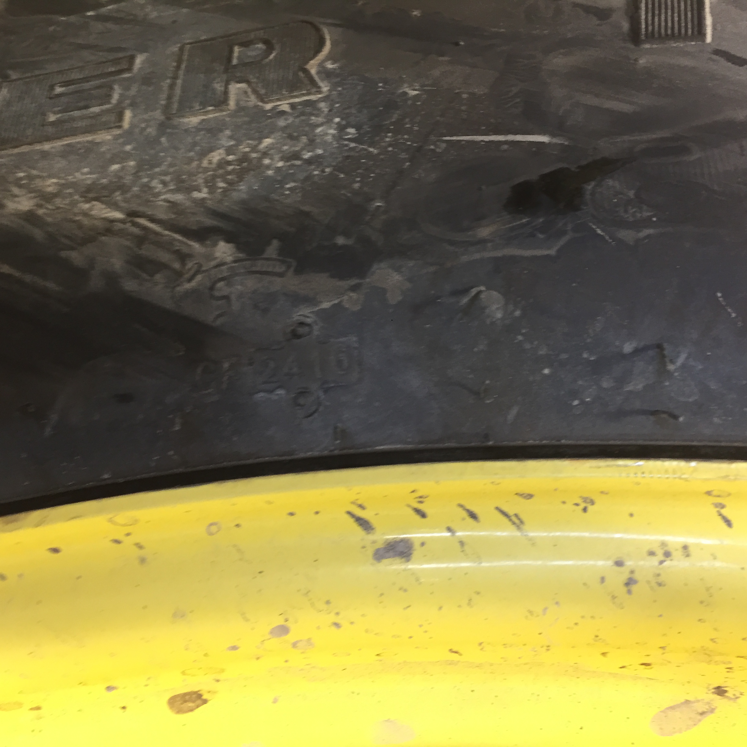 380/90R54 Goodyear Farm DT800 Super Traction R-1W Tire RT008235