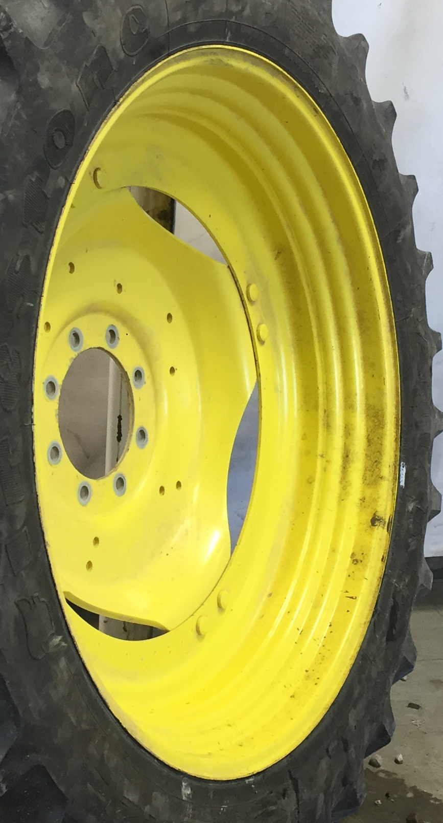 42''-54'' Stub Disc (groups of 2 bolts) Rim Center WT008245CTR