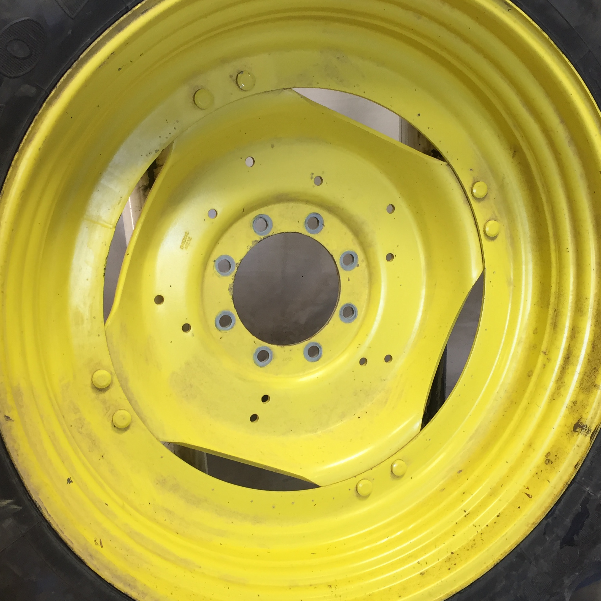 42''-54'' Stub Disc (groups of 2 bolts) Rim Center WT008245CTR