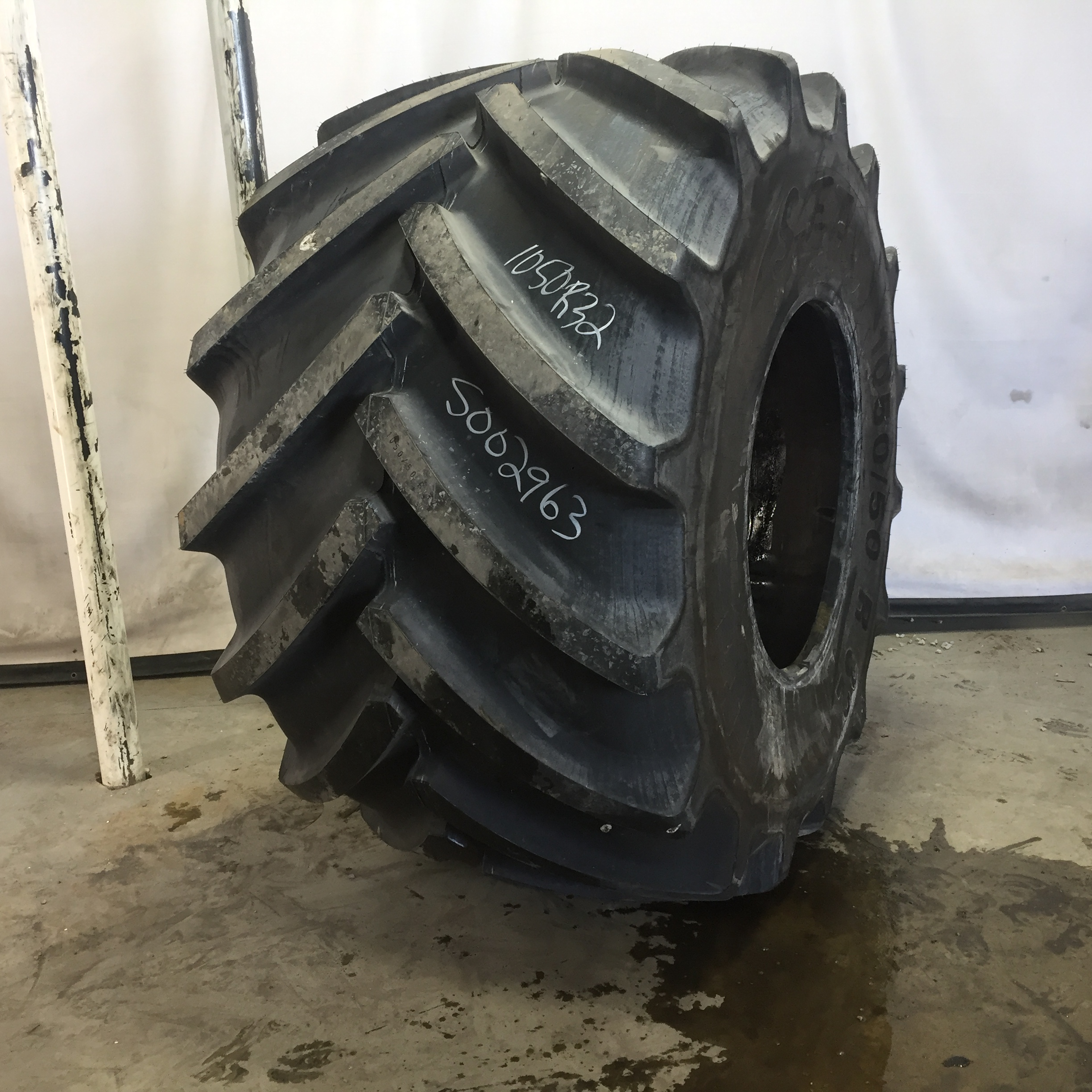 1050/50R32 Mitas SuperFlexion Tire (SFT) R-1W Tire S002963