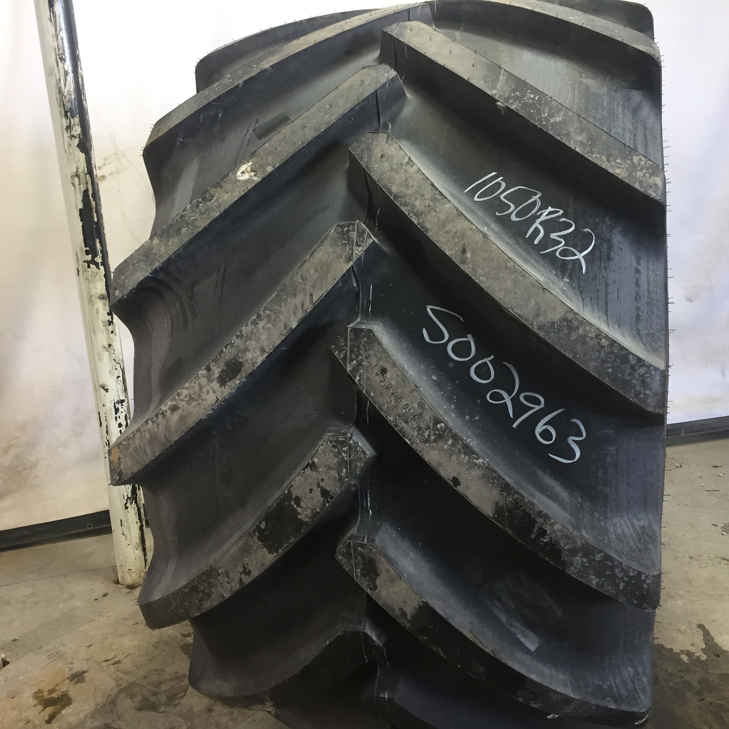 1050/50R32 Mitas SuperFlexion Tire (SFT) R-1W Tire S002963