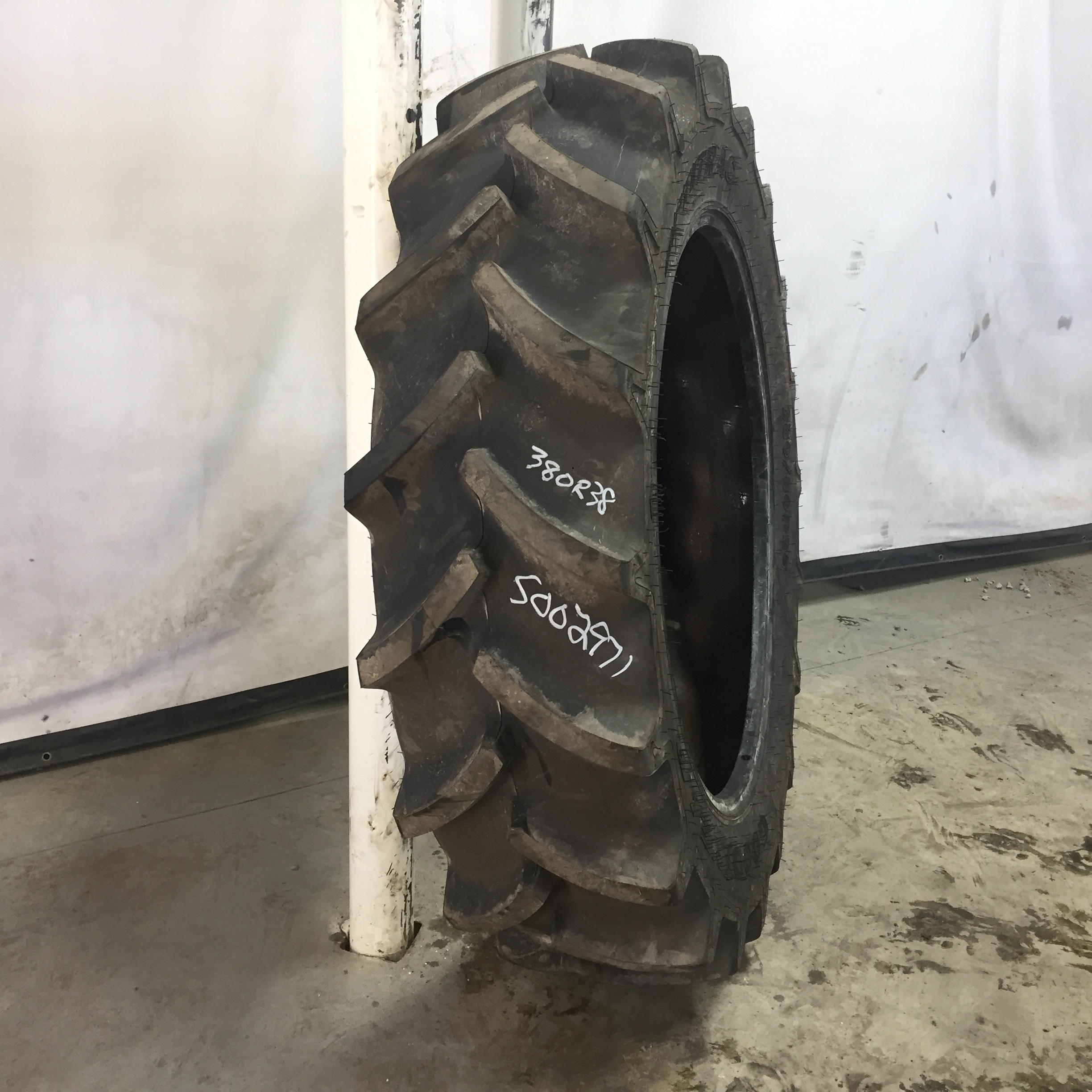 380/80R38 Goodyear Farm Optitrac R-1W Tire S002971