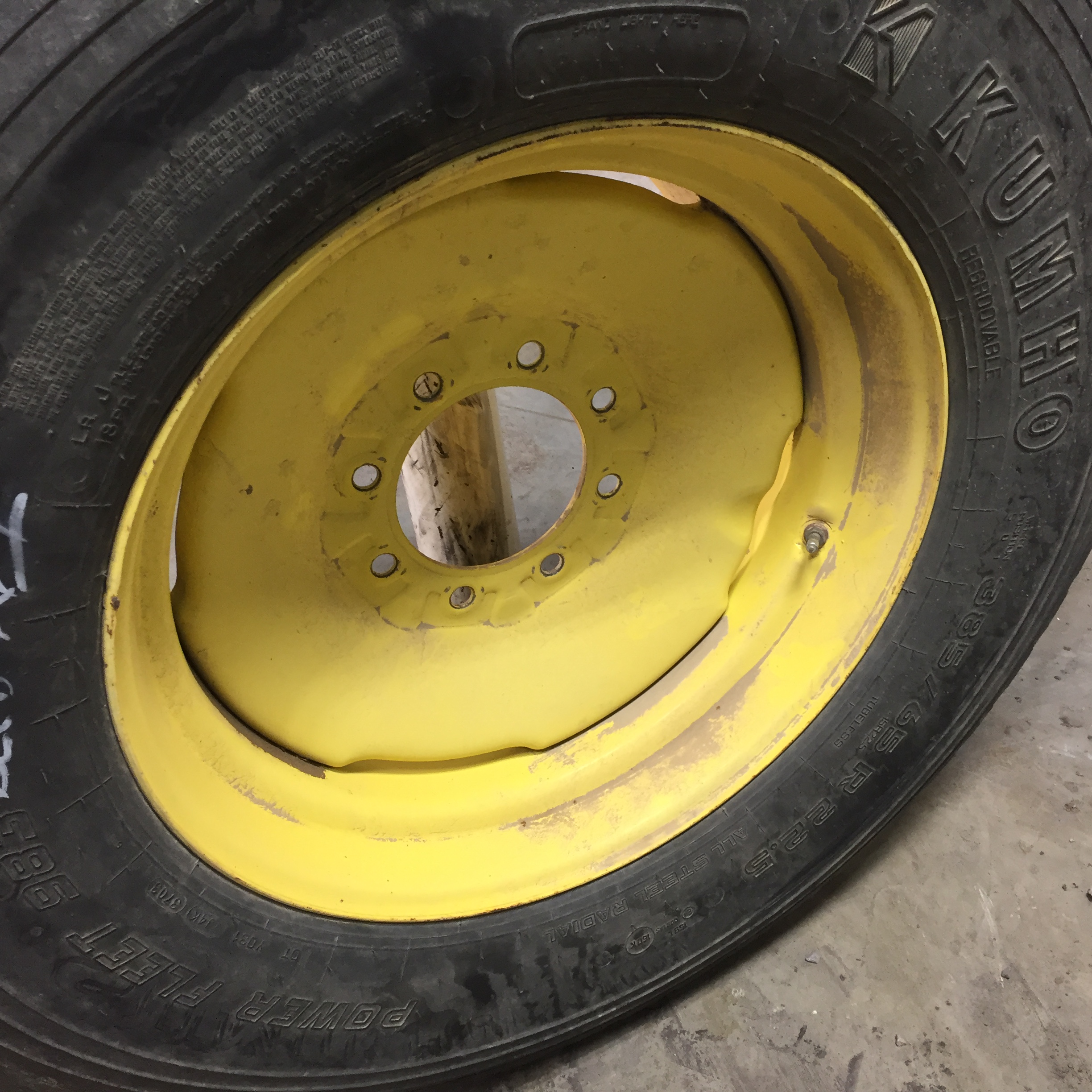 385/65R22.5 Kumho PF983 Tire-Wheel Assembly T008278