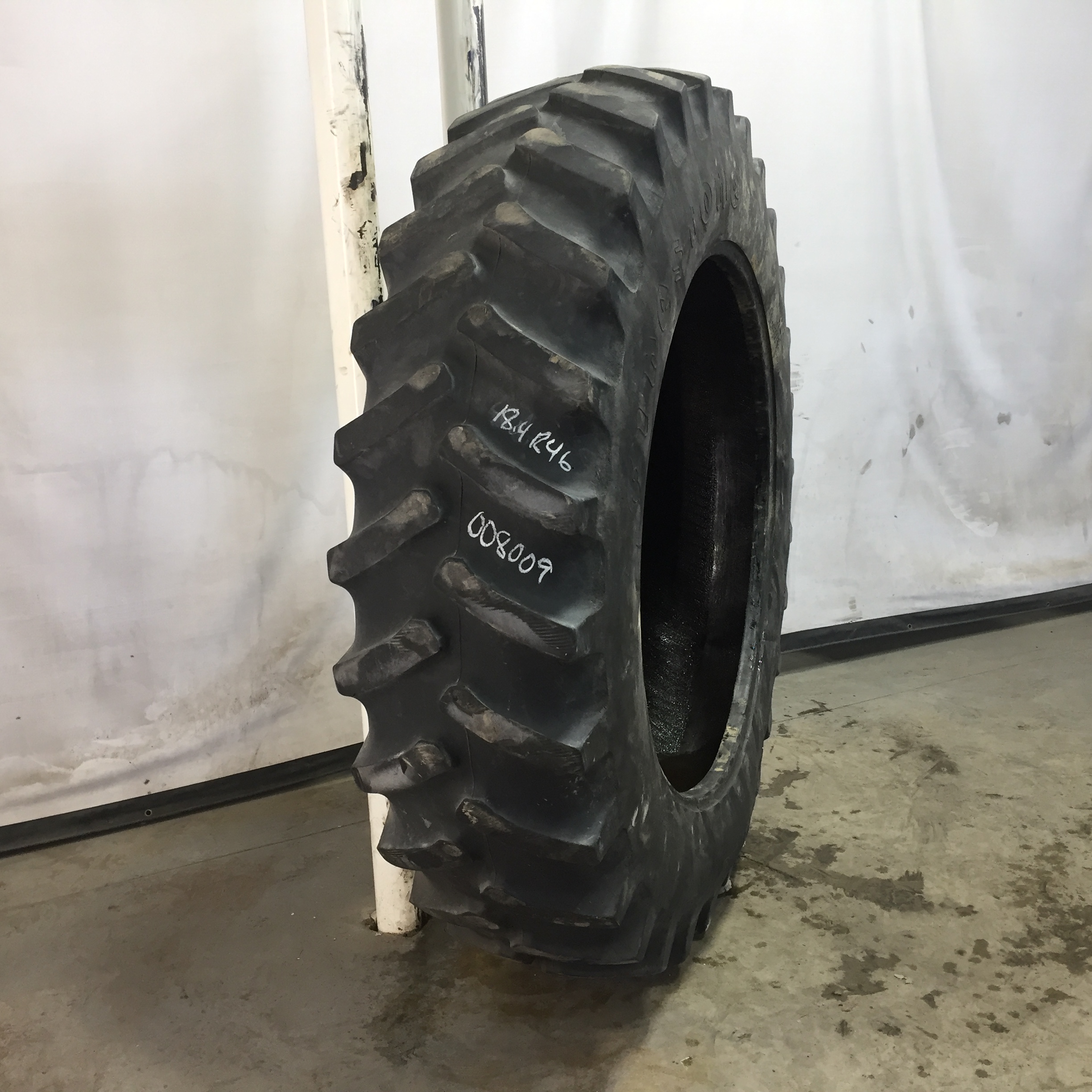 18.4/R46 Firestone Radial All Traction 23 R-1 Tire 008009